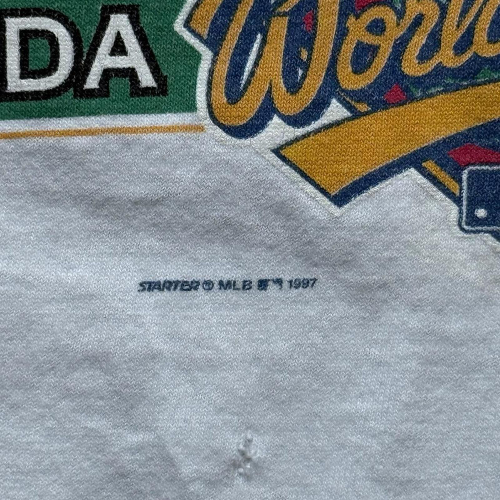 Starter Starter 1997 Marlins National League Champs 90s T-Shirt Size US L / EU 52-54 / 3 - 6 Thumbnail