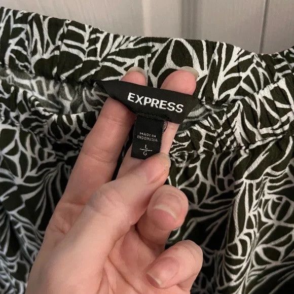 Express Express Off Shoulder Romper L Size L / US 10 / IT 46 - 4 Thumbnail