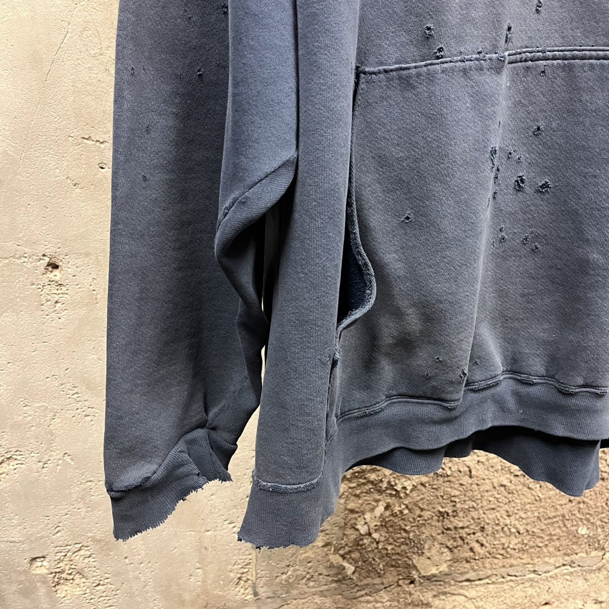Nike Nike Vintage 90s Navy Blue Center Swoosh Distressed Hoodie Size US XXL / EU 58 / 5 - 2 Thumbnail
