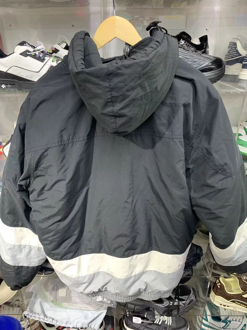 Supreme Supreme Supreme Puffy Hockey Jacket Size M-2506 Size US M / EU 48-50 / 2 - 2 Thumbnail
