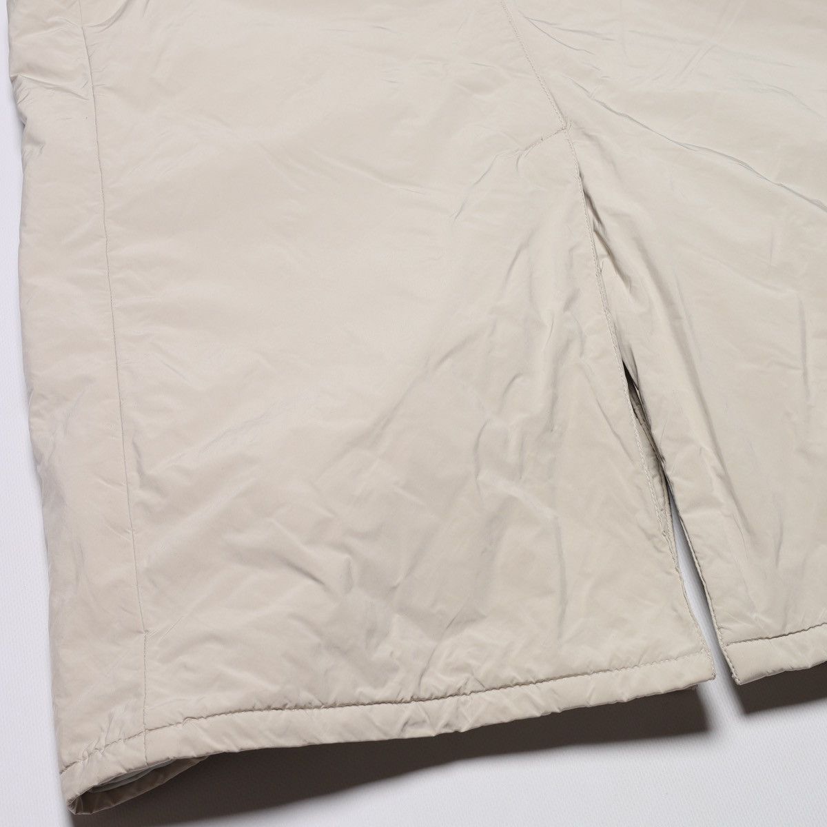 Prada Prada White Milk Puffer Jacket Coat Parka Size XL / US 12-14 / IT 48-50 - 16 Thumbnail
