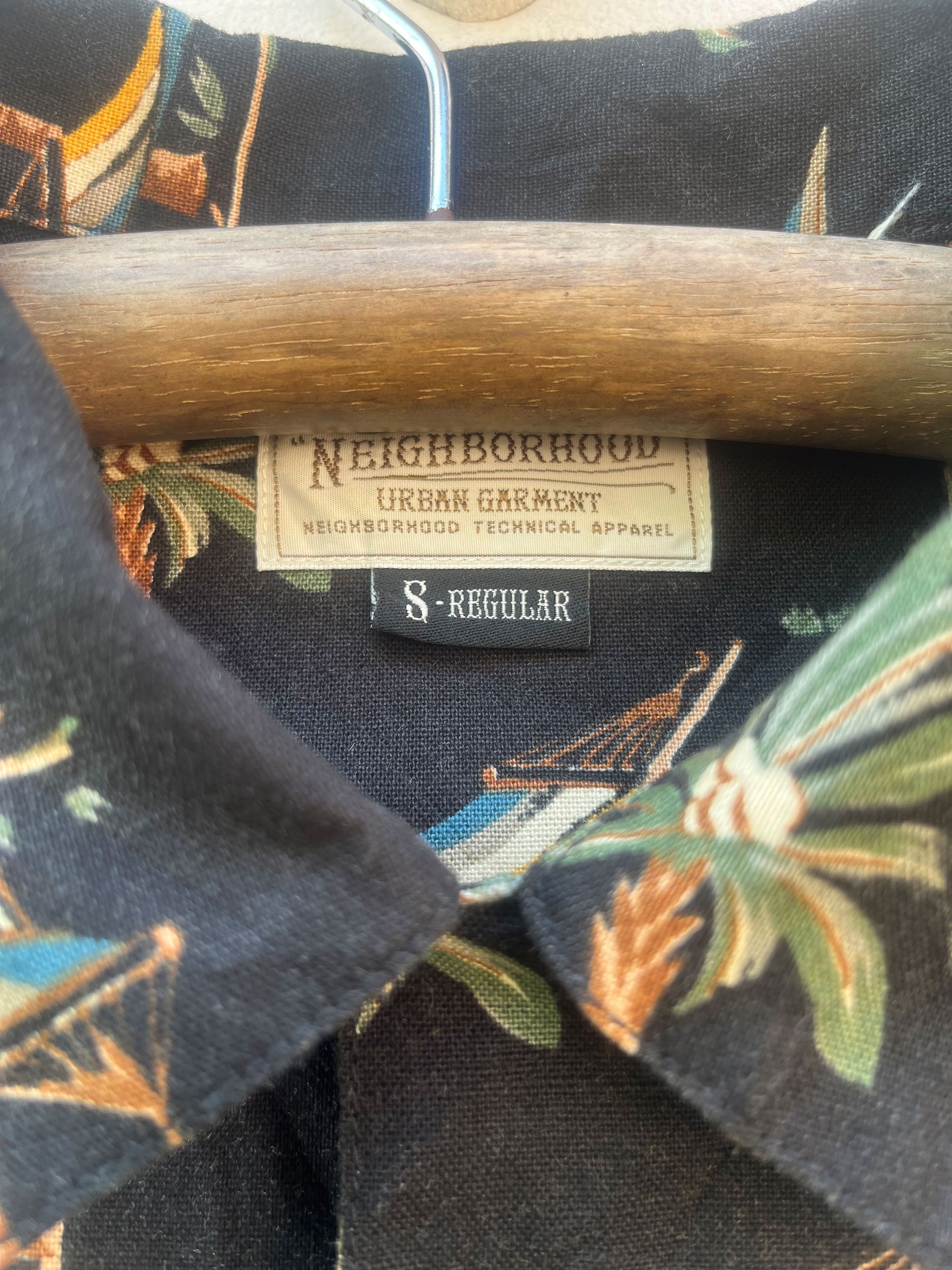 Neighborhood Neighboorhood Japanese Aloha Hawaiian Hawaii Camp Size US S / EU 44-46 / 1 - 3 Thumbnail