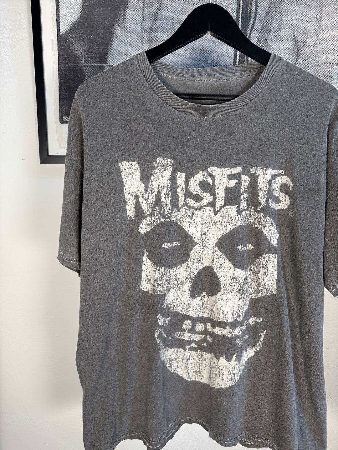 Vintage 🚭 ICONIC 🚭 90's MISFITS FADED CRIMSON GHOST LOGO SHIRT Size US XL / EU 56 / 4 - 3 Thumbnail
