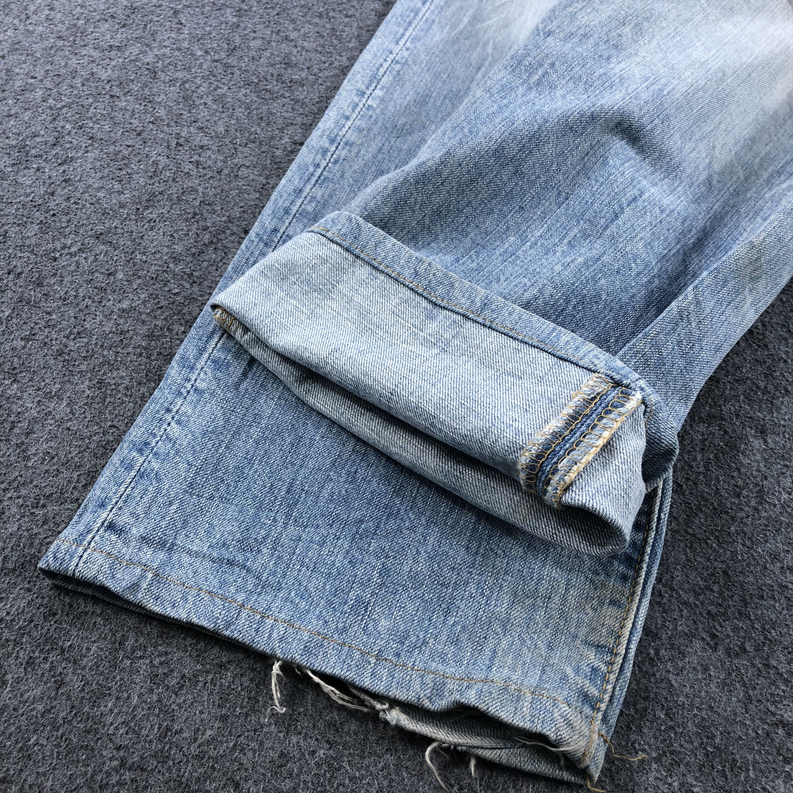 Levi's Vintage 90s Light Wash Levis 501 Jeans-JM1914 Size US 32 / EU 48 - 7 Thumbnail