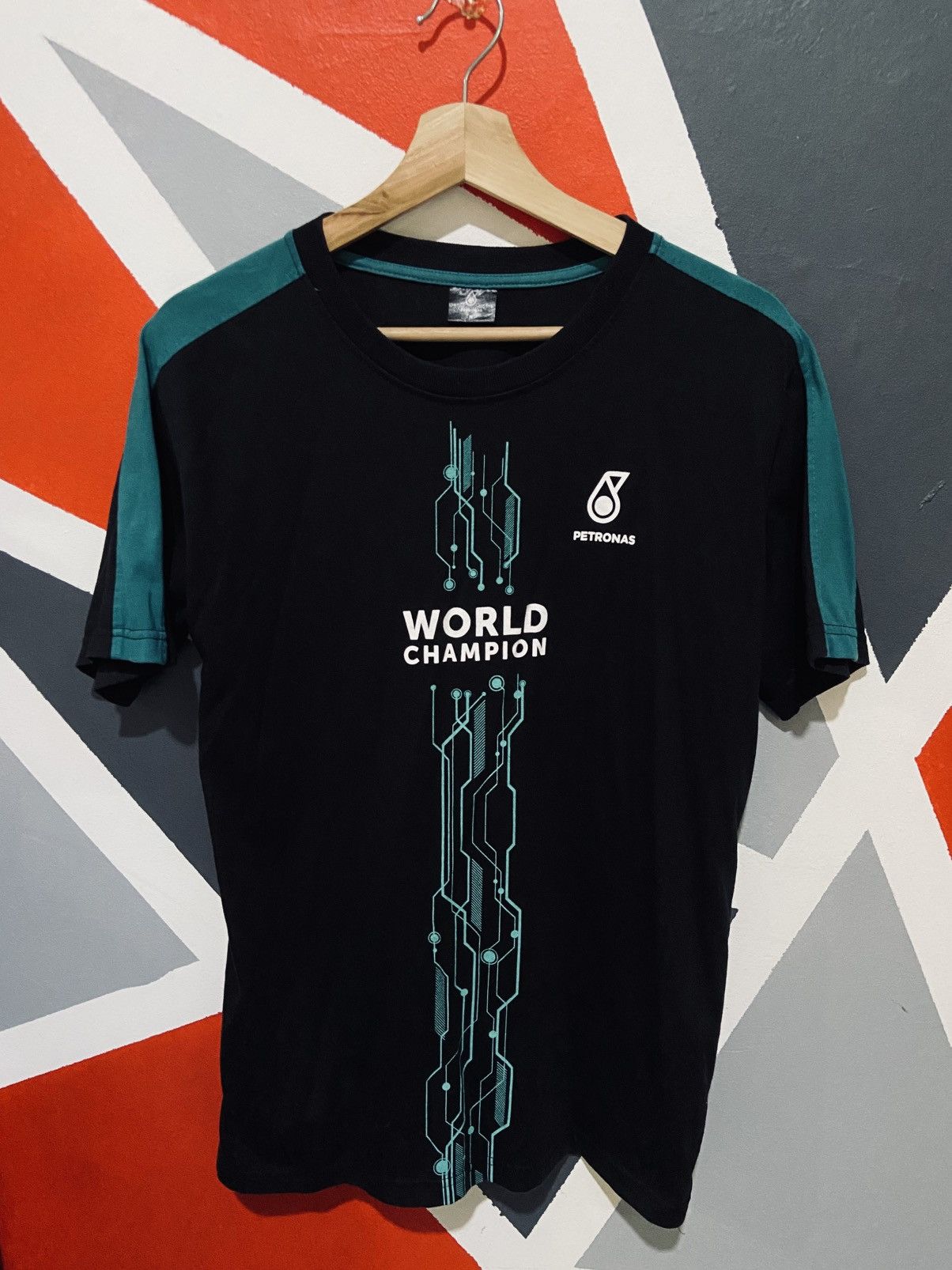 Mercedes-Benz Mercedes Petronas World Champion Size US M / EU 48-50 / 2 - 1 Thumbnail