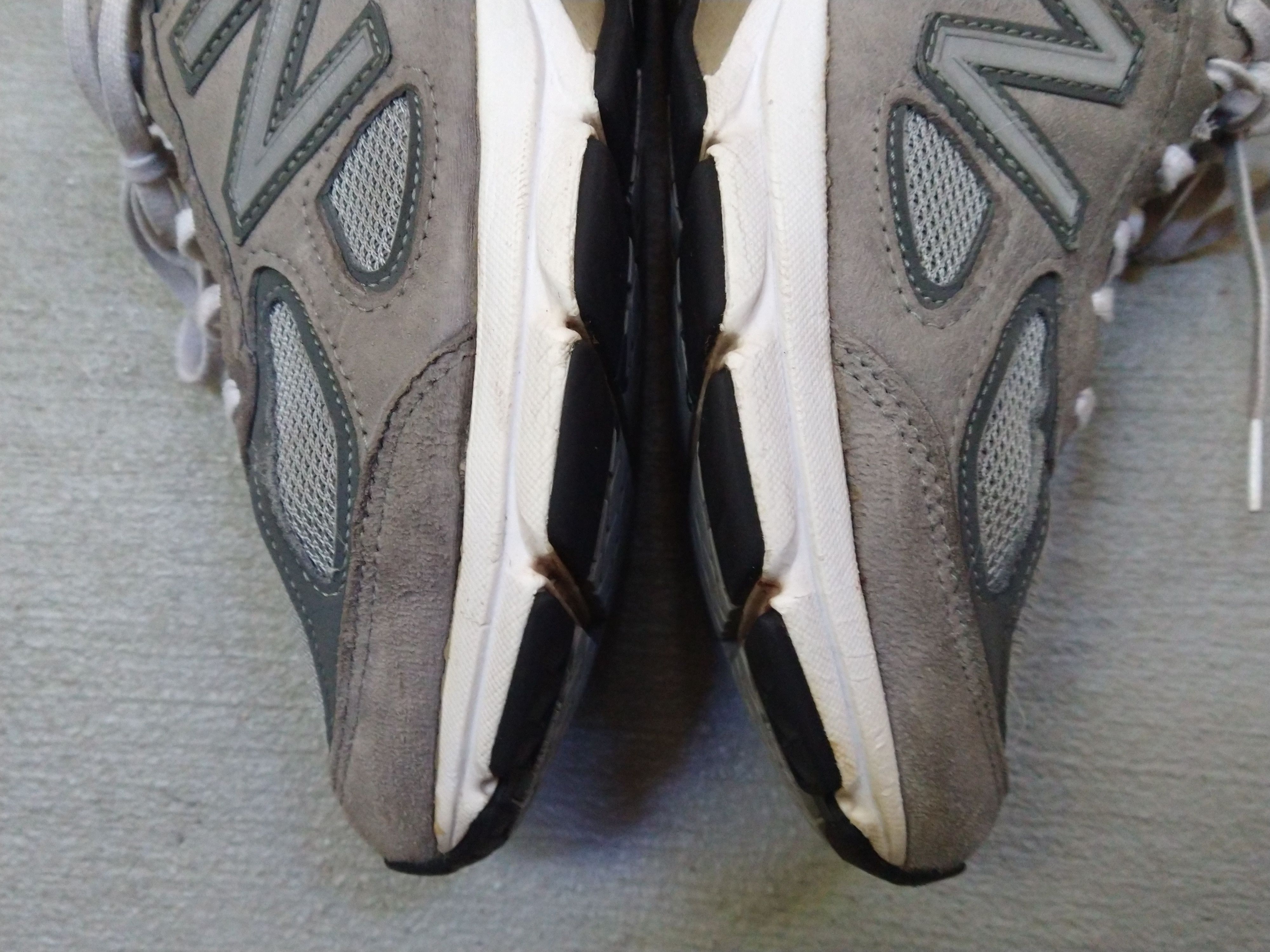 New Balance New Balance 990V5 Size 8.5 D Gray Suede Castlerock M990GL4 Size US 8.5 / EU 41-42 - 7 Thumbnail