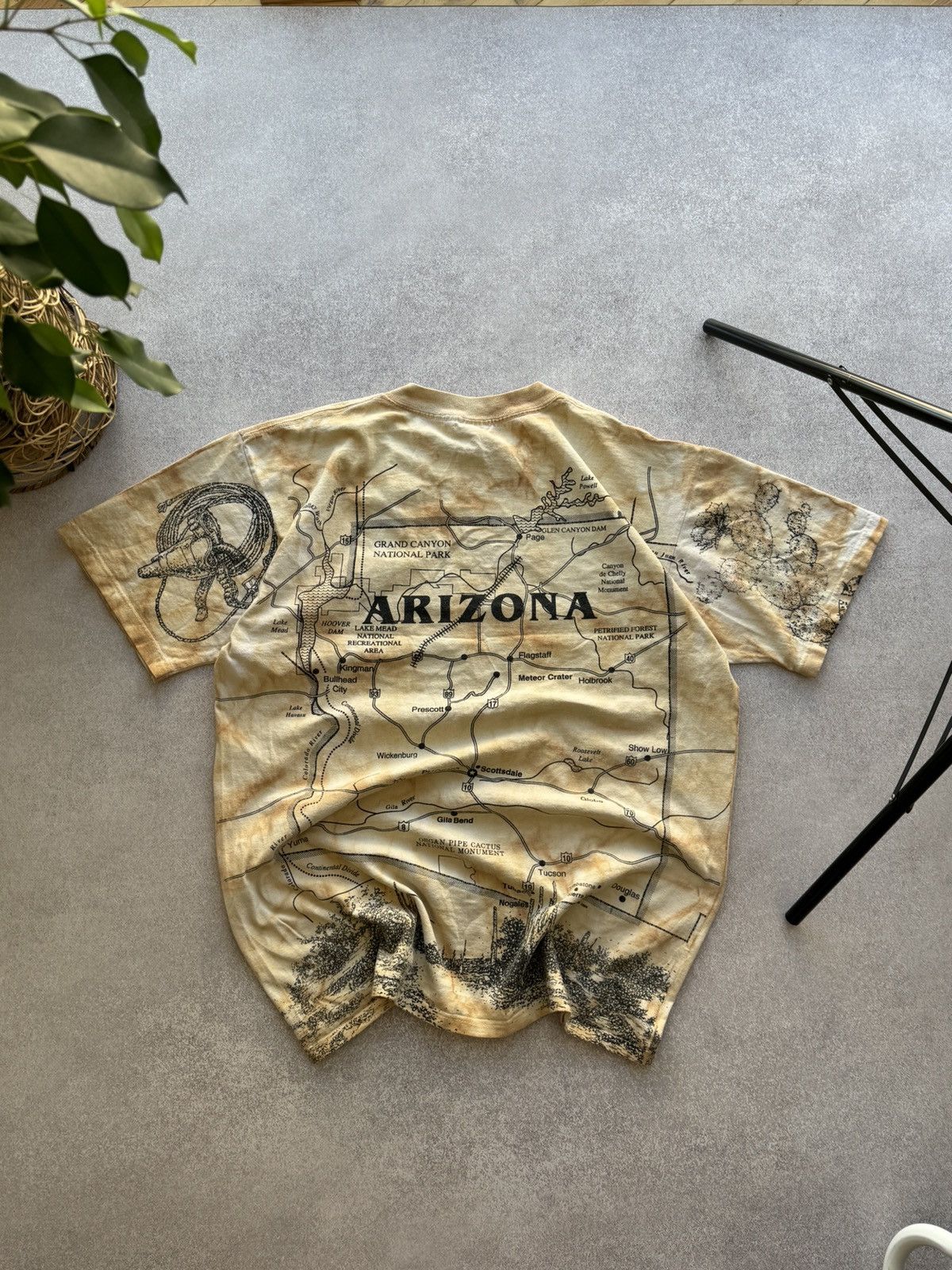 Gildan Vintage Arizona 1994 over print map Tee Size US L / EU 52-54 / 3 - 2 Thumbnail