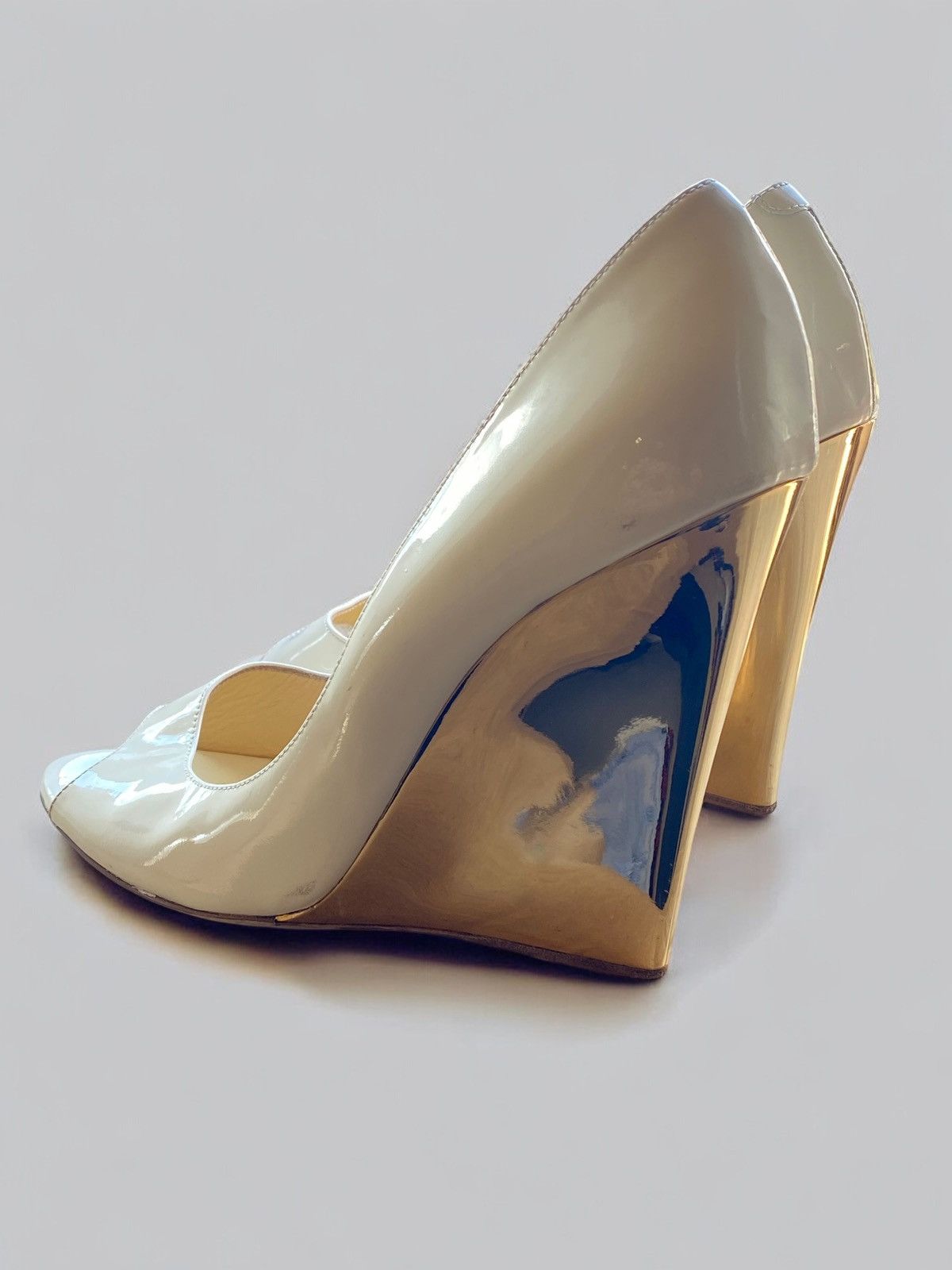 Jimmy Choo Jimmy Choo White Gold Patent Leather Peep Toe Heels Size US 7 / IT 37 - 5 Thumbnail