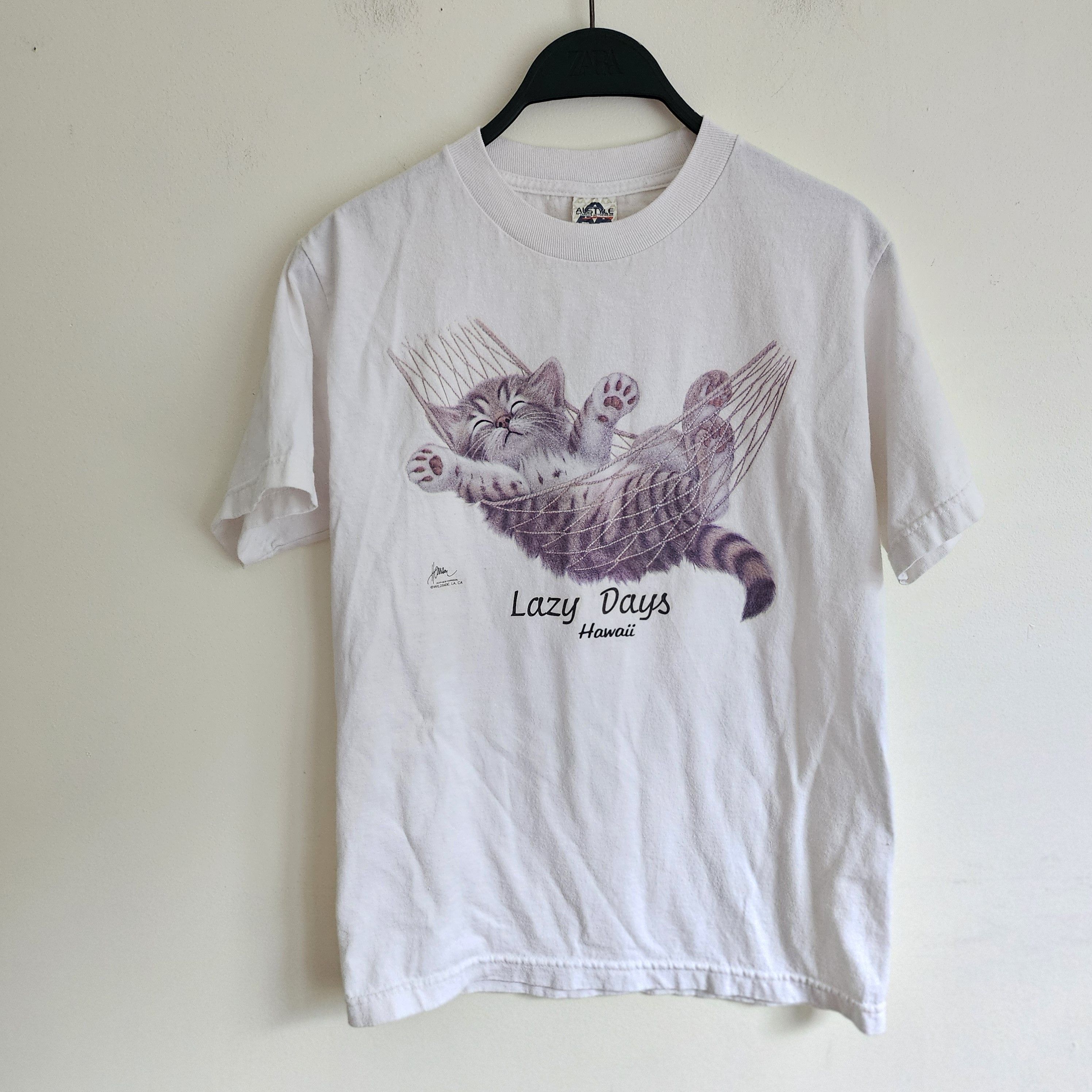 Vintage Vintage Hawaii Sleeping Kitty T Shirt. Size US S / EU 44-46 / 1 - 1 Thumbnail