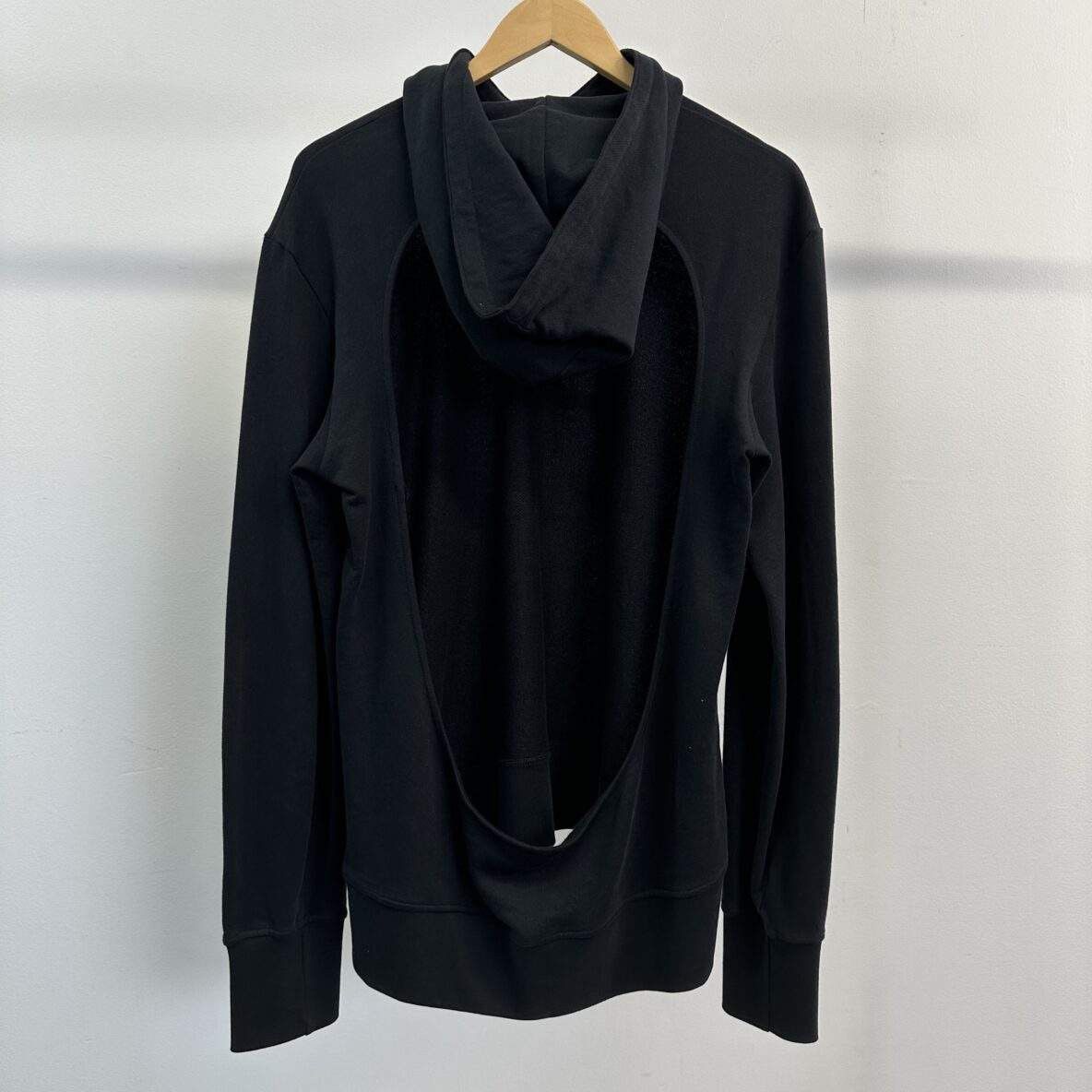 Ann Demeulemeester Ann Demeulemeester Jolene Open Back Hoodie Size US M / EU 48-50 / 2 - 3 Thumbnail