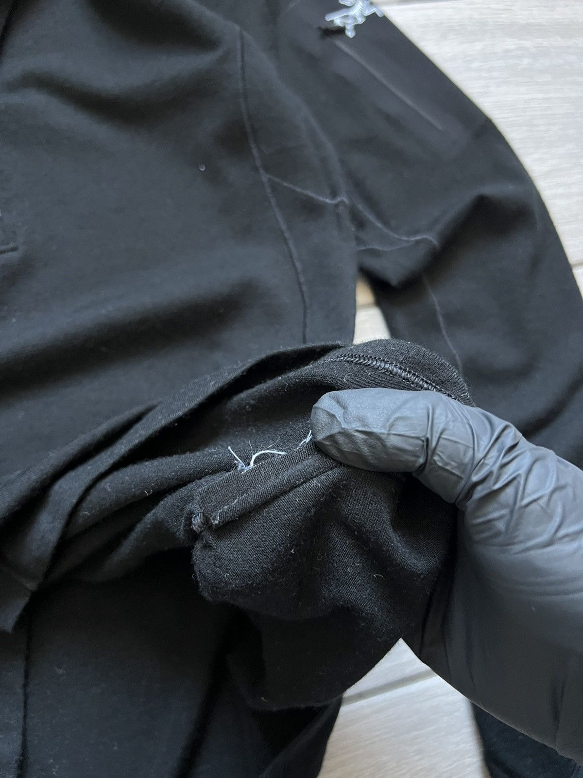 Arc'teryx Arc'teryx Black 1/4 Zip Pull Over Vintage Womens Size M / US 6-8 / IT 42-44 - 8 Thumbnail