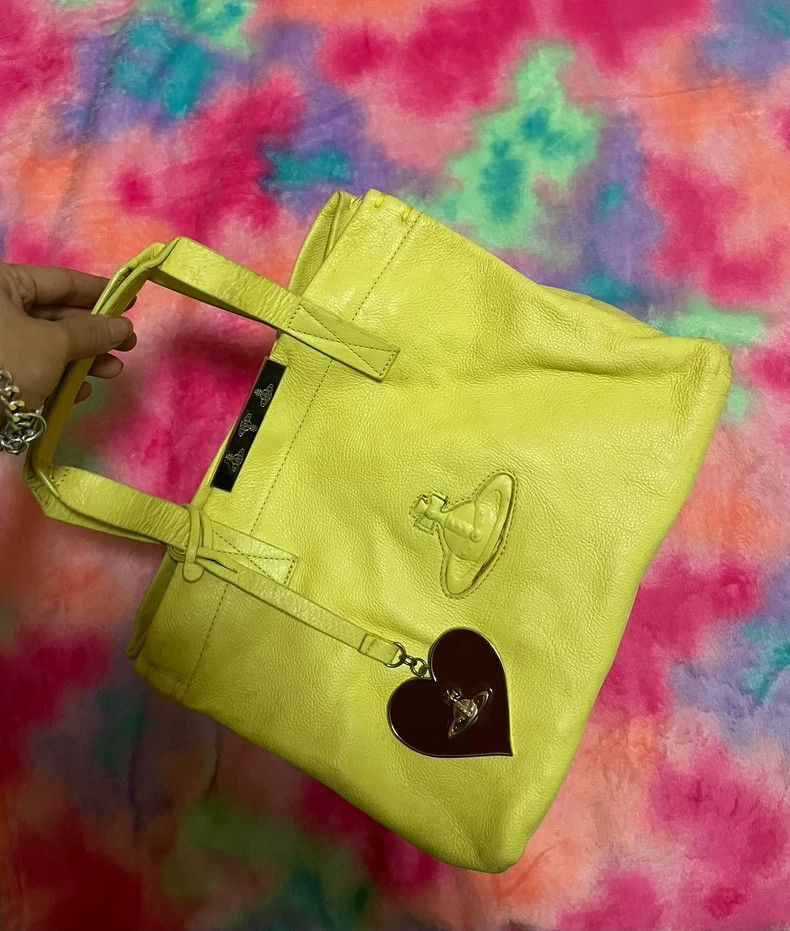Vivienne Westwood Vivienne Westwood size os Lemon yellow handbag Size ONE SIZE - 2 Thumbnail