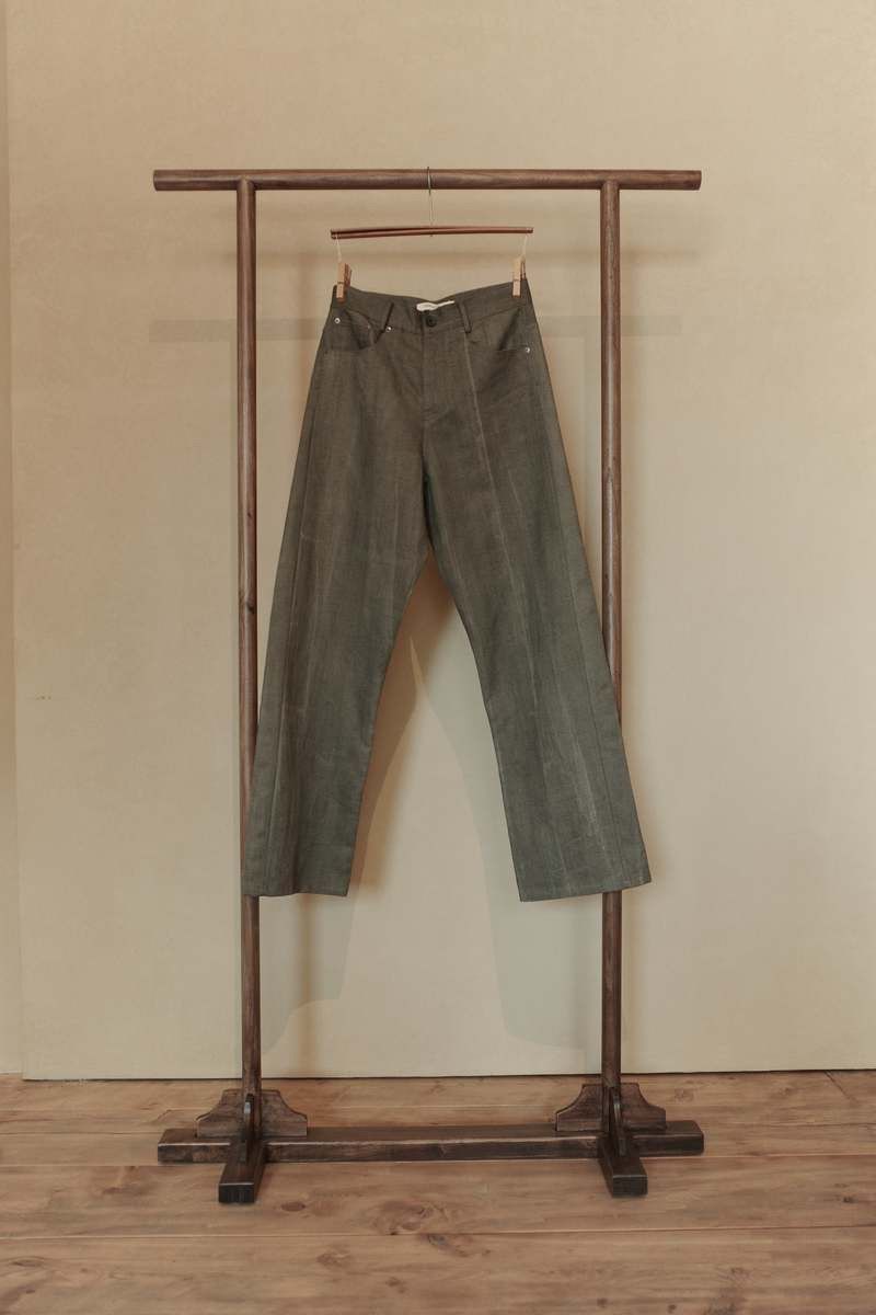Aviva Jifei Xue Aviva Jifei Xue Khaki Uneven Ink 5 Pocket Jeans Size US 32 / EU 48 - 1 Thumbnail