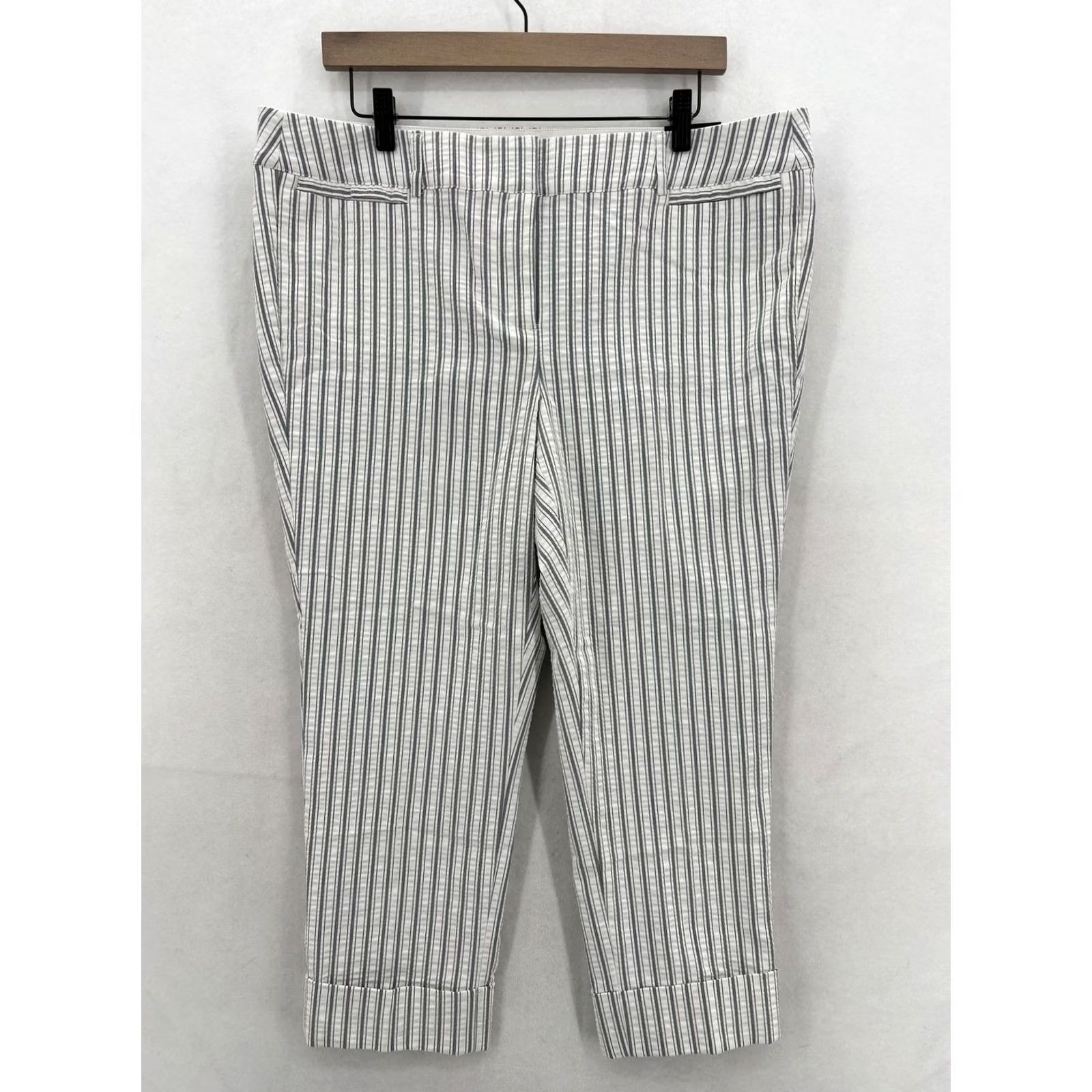 Vintage Lane Bryant The Sophie Crop Pants Womens 16 White Striped Straight Leg Stretch Size 38" / US 16 / IT 52 - 2 Thumbnail