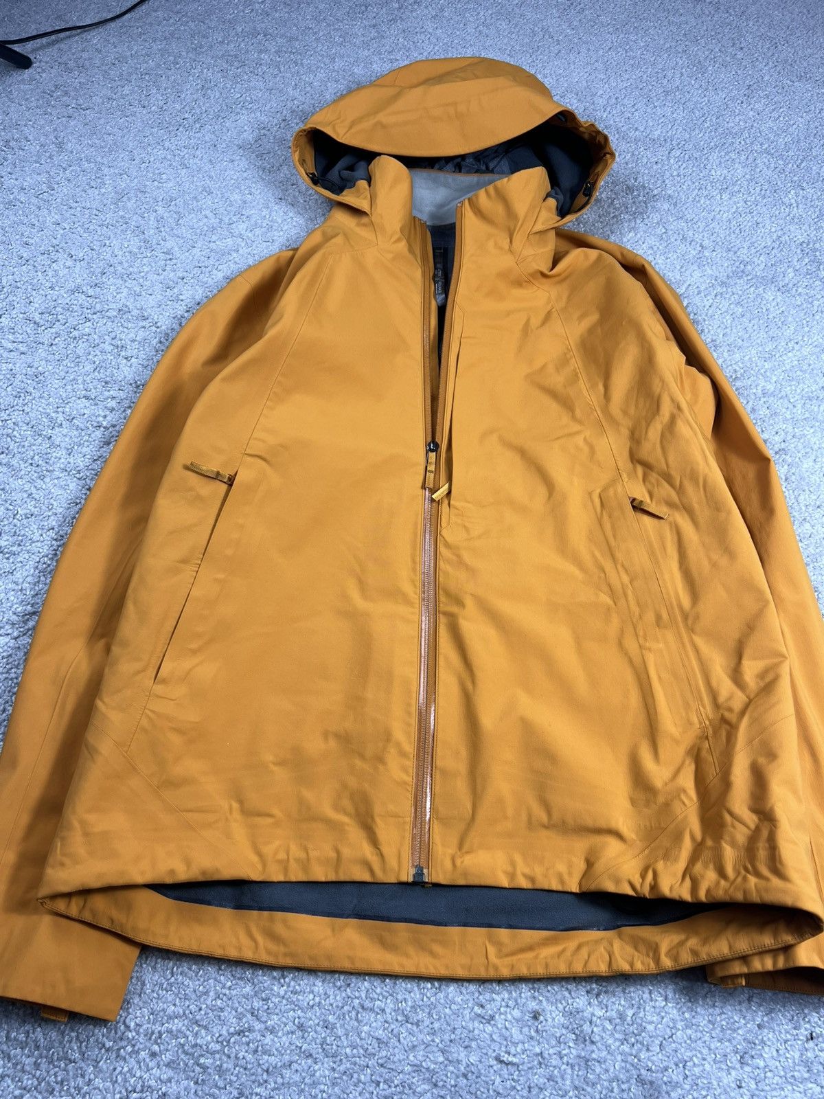 Veilance Arc’teryx Veilance Align SFT Orange Jacket Size M Size US M / EU 48-50 / 2 - 6 Thumbnail