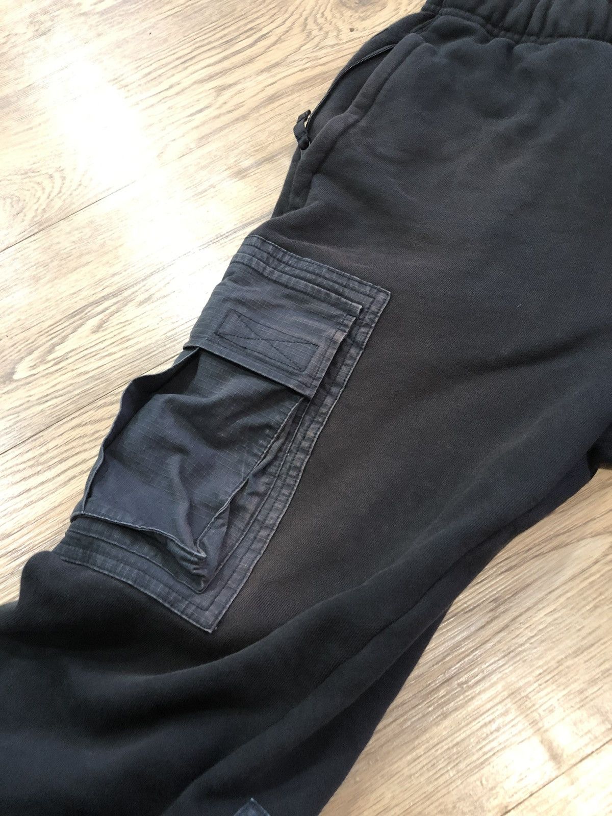 Nike × Travis Scott Nike Cactus Jack cargo sweatpant Size US 29 - 12 Thumbnail