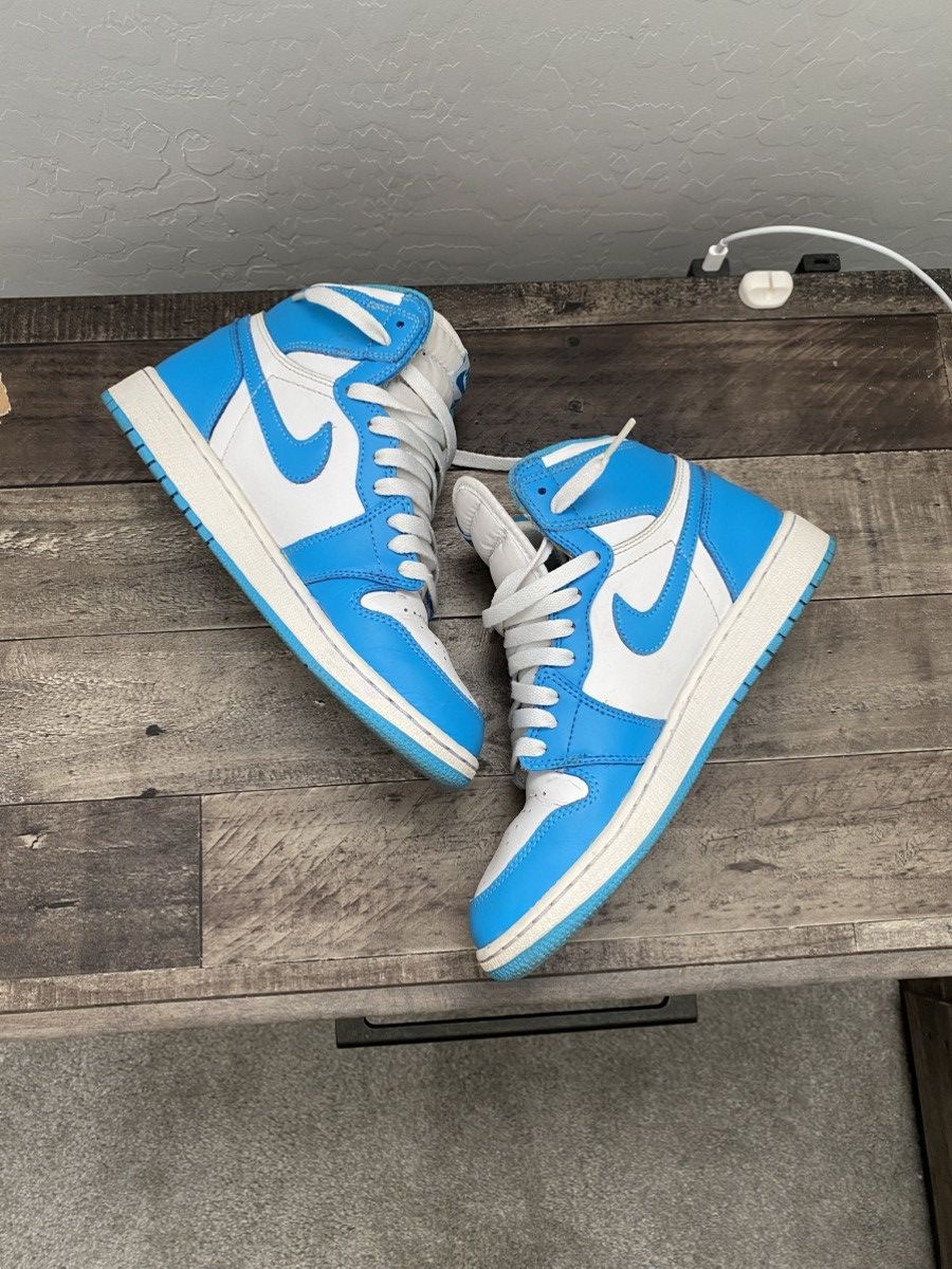 Jordan Brand Jordan 1 UNC Size US 6 / EU 39 - 2 Thumbnail