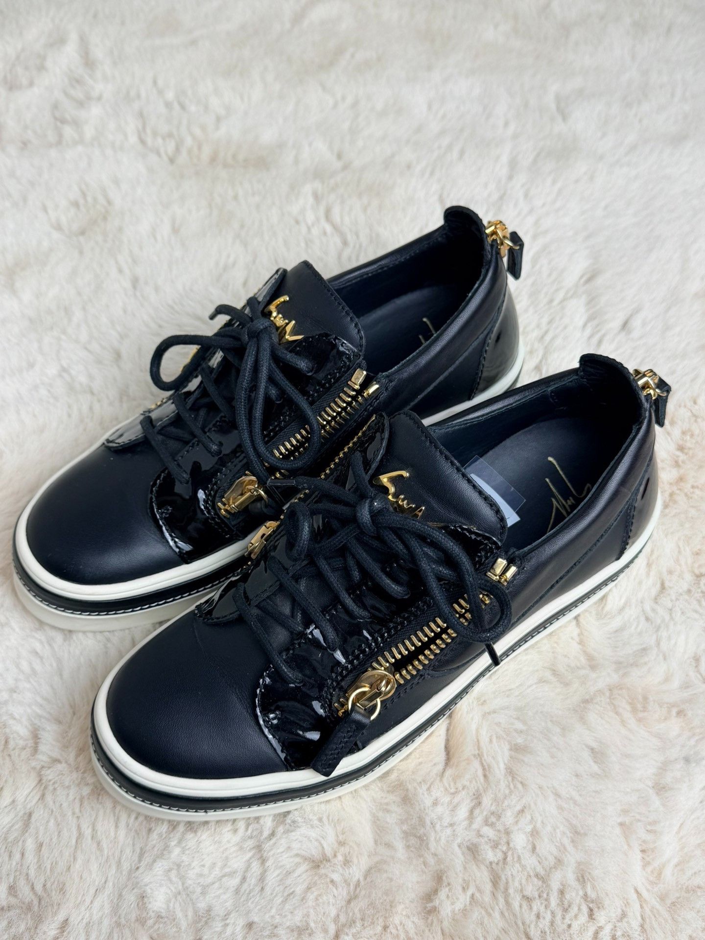 Giuseppe Zanotti Giuseppe Zanotti Gold Lowtop Sneakers us_7 Women Size US 7 / IT 37 - 1 Thumbnail