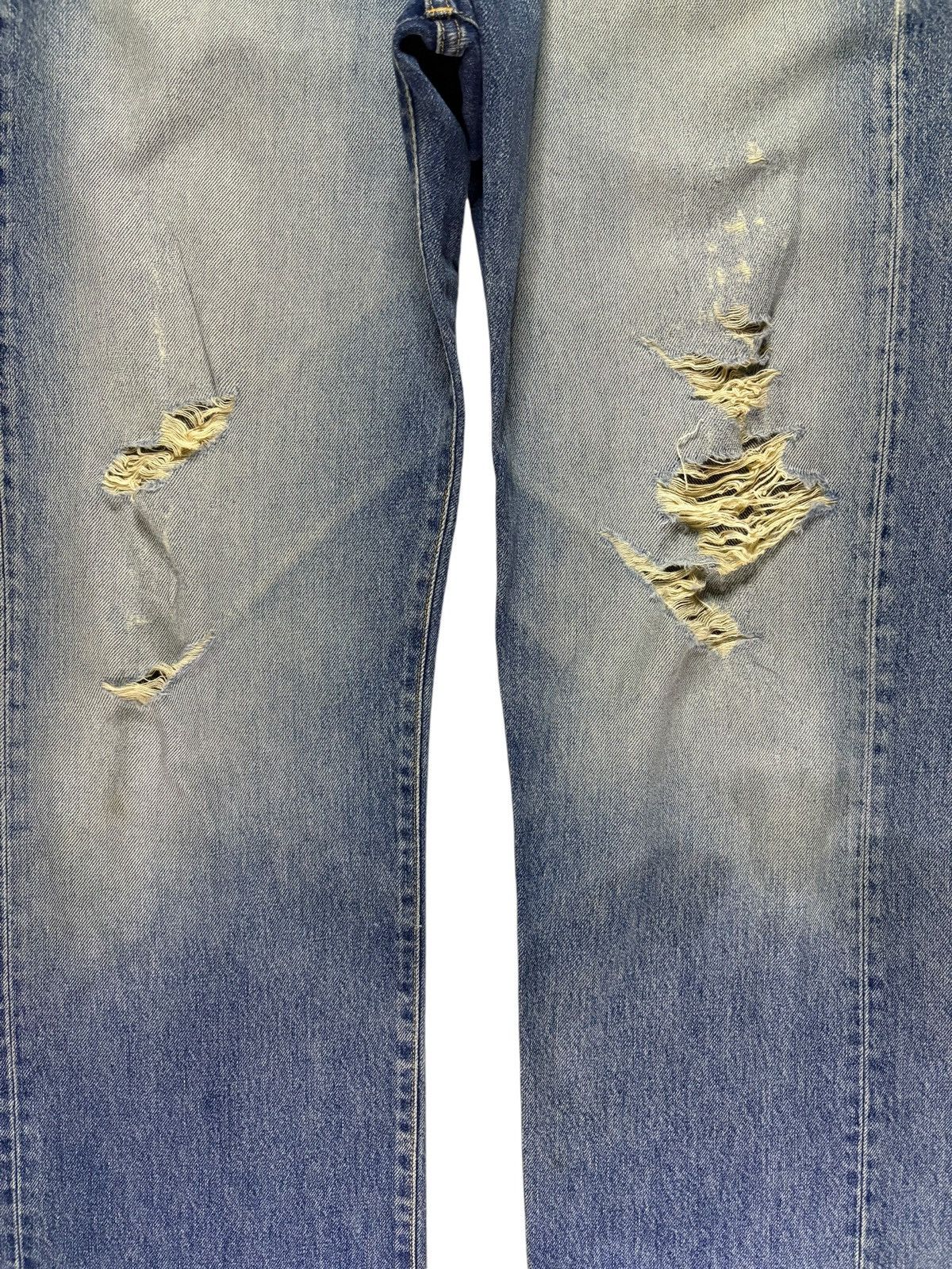 Japanese Brand × Uniqlo Vintage Japanese Uniqlo Faded Wash Distressed Baggy Jeans Size US 33 - 5 Thumbnail
