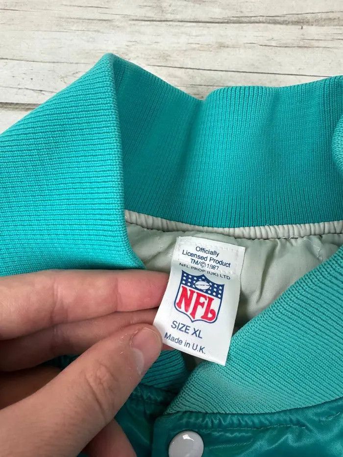 NFL Vintage Miami Dolphins NFL 90s Jacket Nylon Bomber Size US XL / EU 56 / 4 - 5 Thumbnail
