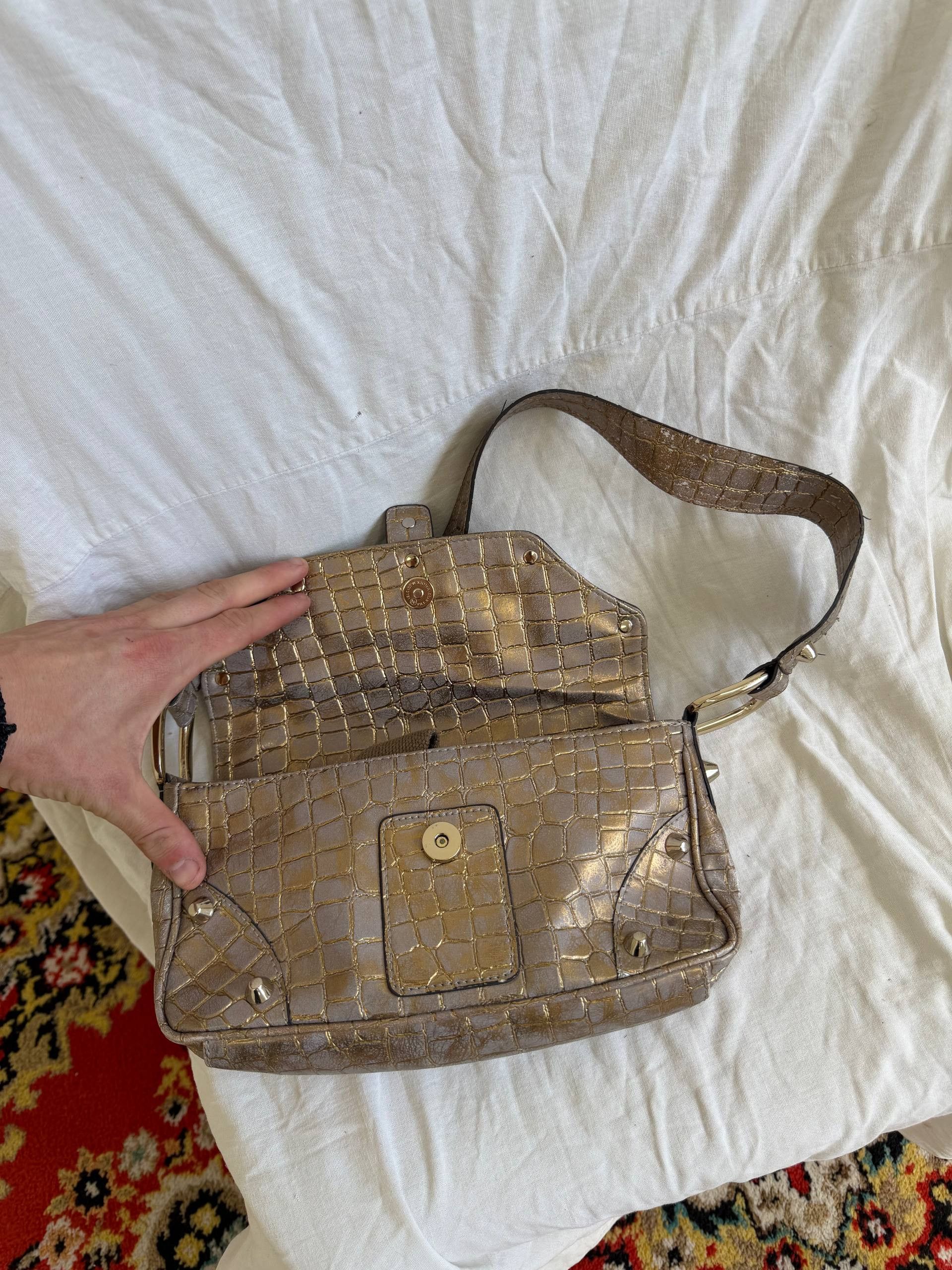 Guess Vintage Luxury Y2K Guess Monogram Logo Shoulder Bag Women’s Size ONE SIZE - 10 Thumbnail