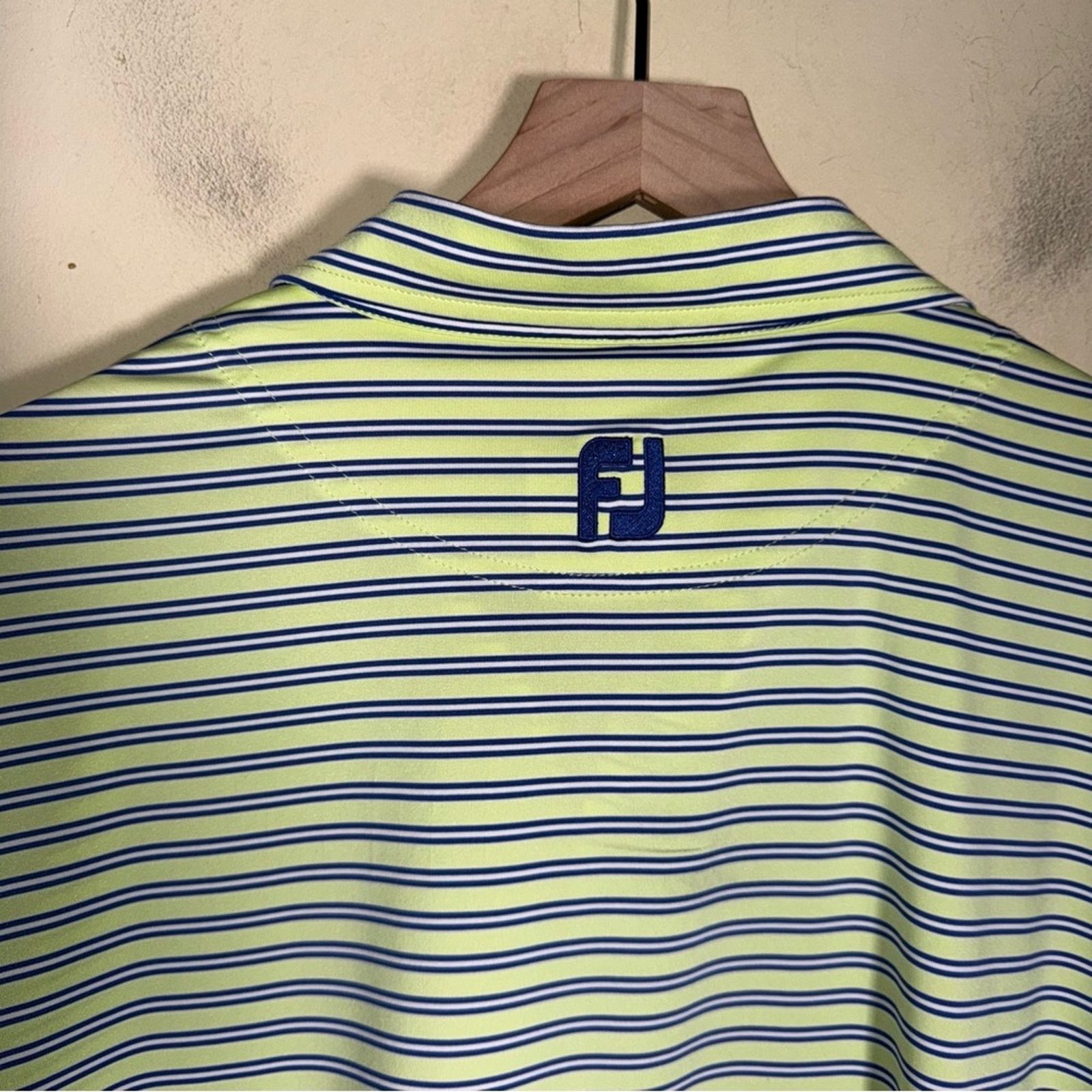 Footjoy FOOTJOY men’s striped athletic performance golf polo L Size US L / EU 52-54 / 3 - 5 Thumbnail