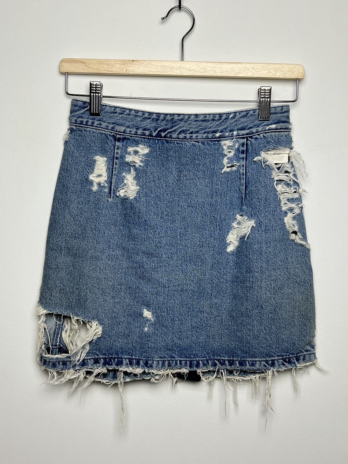 Acne Studios acne y2k denim thrashed skirt Size 26" / US 2 / IT 38 - 6 Thumbnail