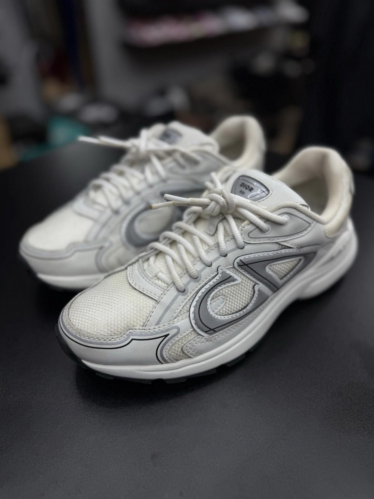 Dior Dior B30 White Reflective Silver Size 40EU/7US $1200 Retail Size US 7 / EU 40 - 3 Thumbnail
