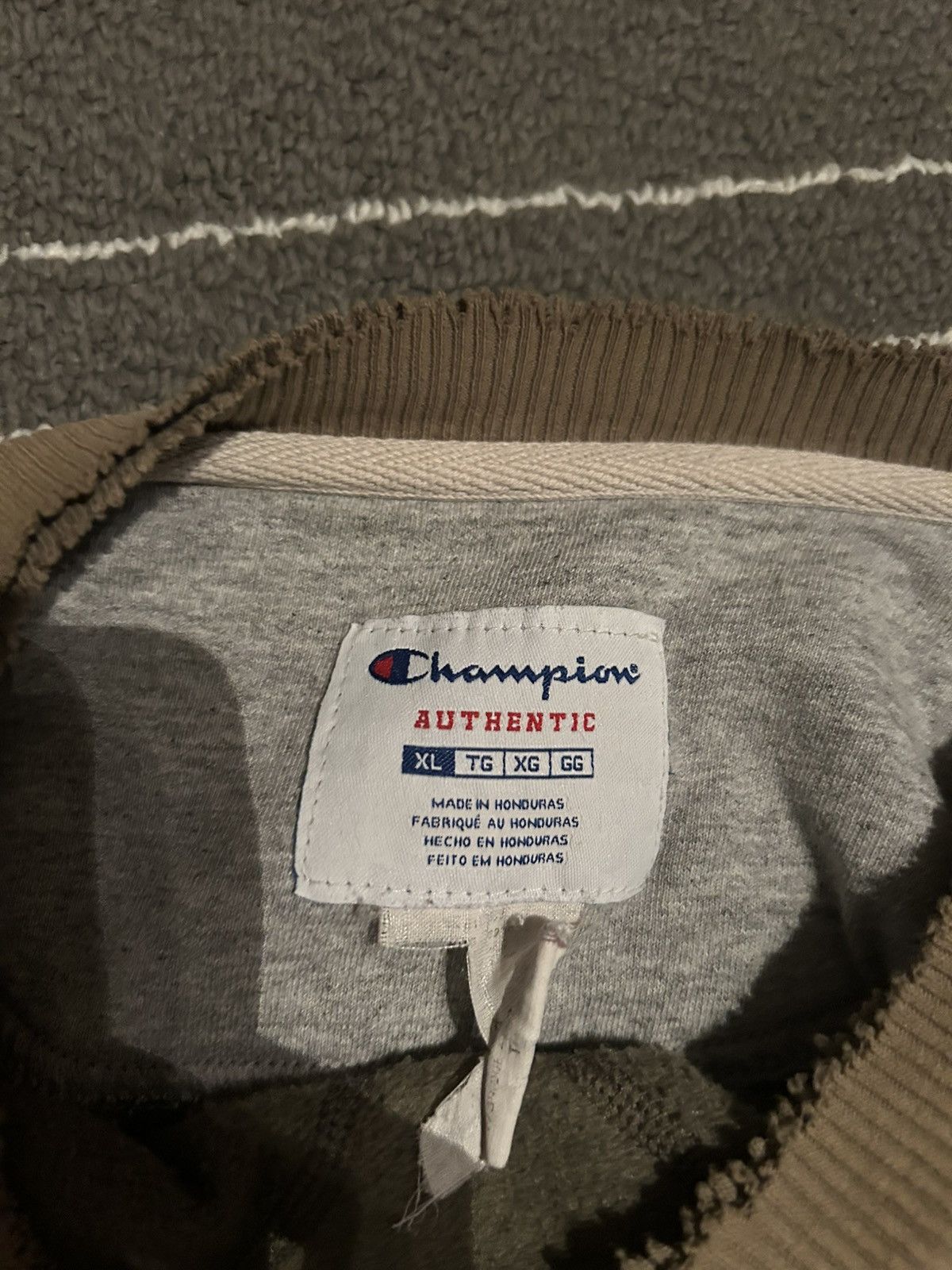 Champion Vintage Champion Authentic Tan Crewneck Sweatshirt Pullover Size US XL / EU 56 / 4 - 3 Thumbnail