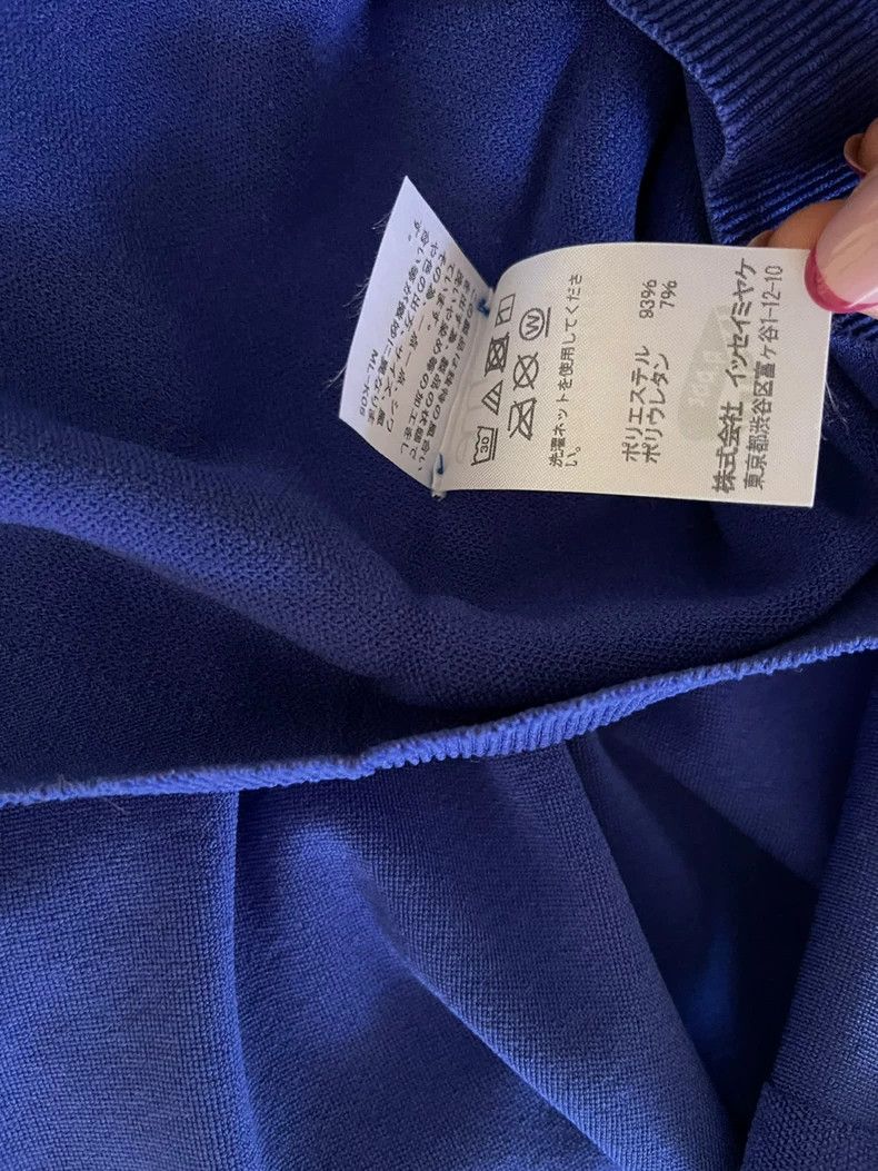 Issey Miyake issey miyake size:one size High-necked, fitted and puffed- Size XXS / US 00 / IT 34 - 4 Thumbnail