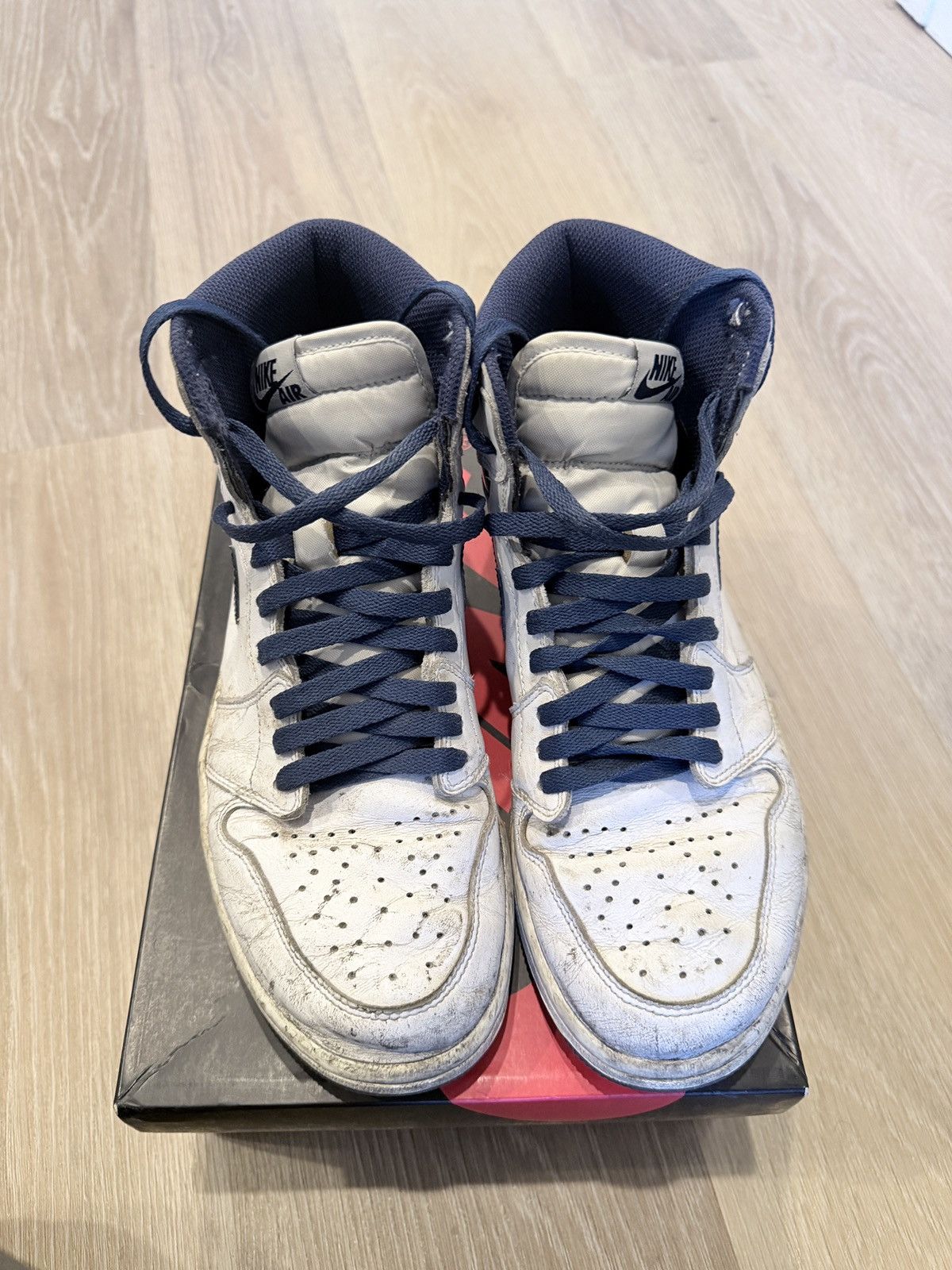 Jordan Brand Jordan 1 Navy Metallic Size US 9.5 / EU 42-43 - 2 Thumbnail