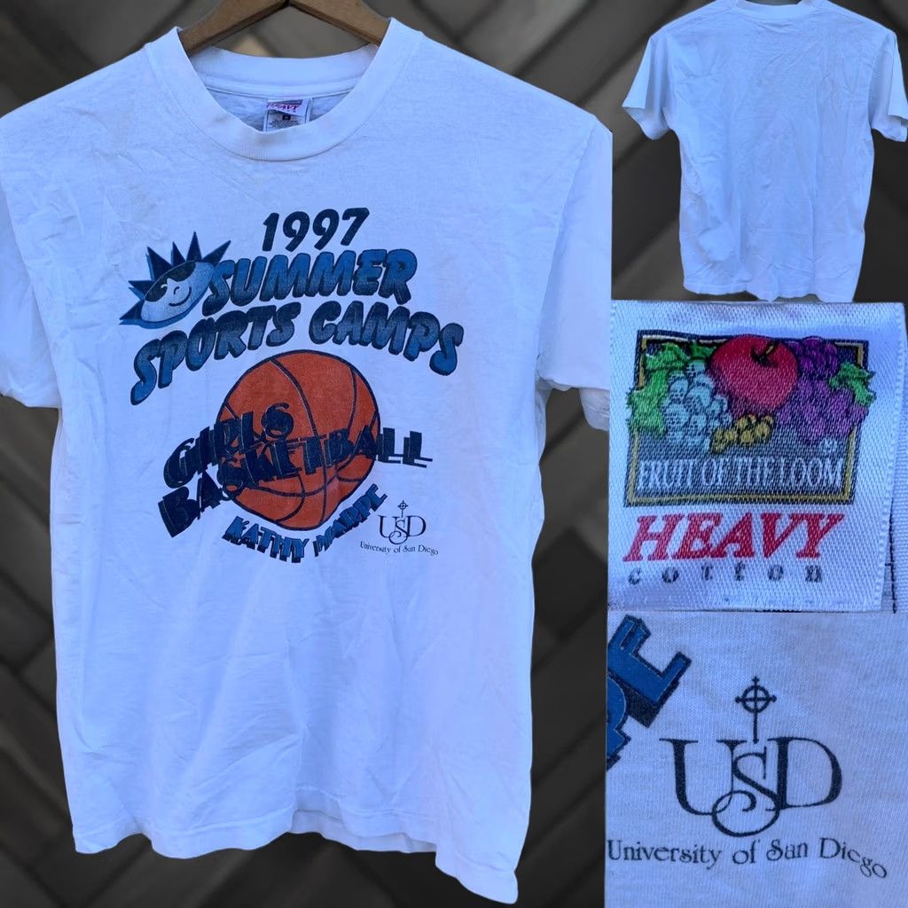 Fruit Of The Loom VINTAGE 1997 SUMMER SPORTS CAMPS GIRLS BASKETBALL University of San Diego t-shirt M White Cotton Nike? Size M / US 6-8 / IT 42-44 - 1 Thumbnail
