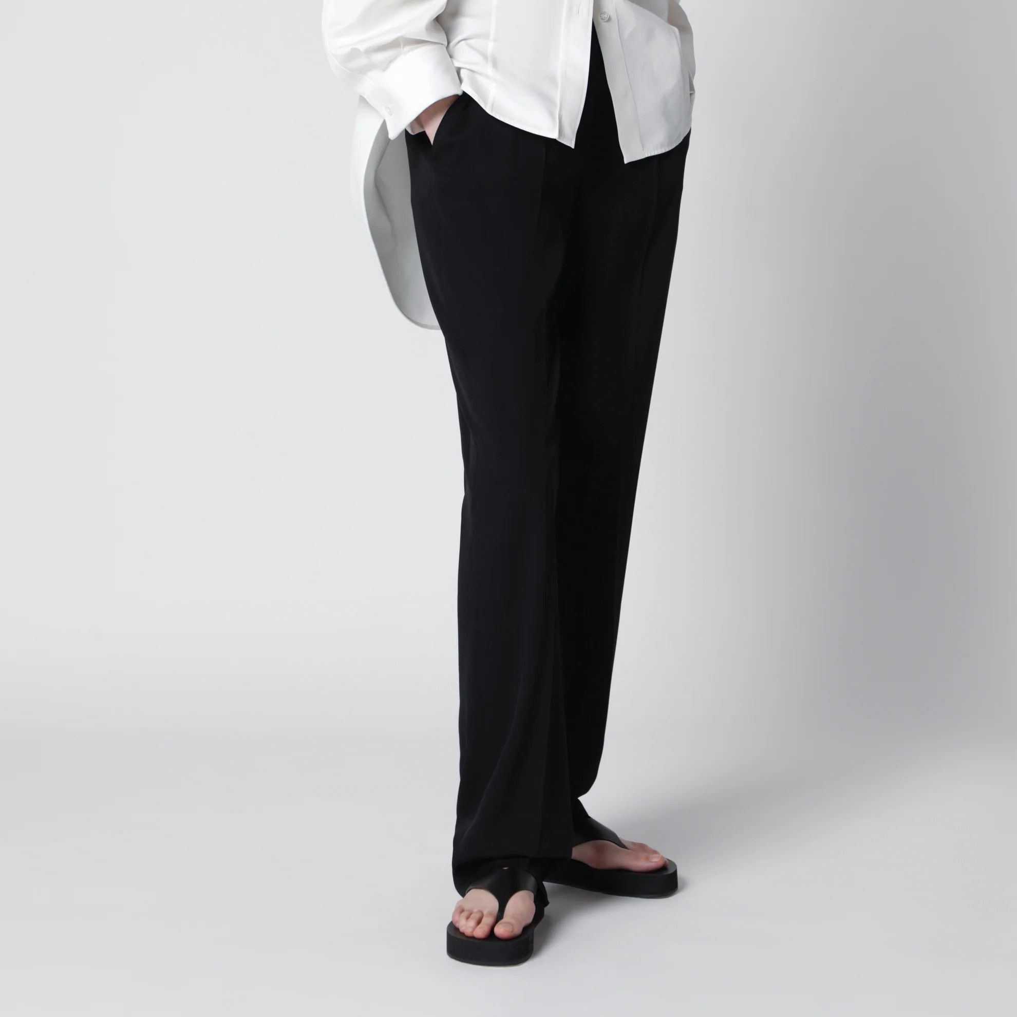 Balenciaga o1d2blof0426 Slim Wool Trousers in Black Size 27" / US 4 / IT 40 - 3 Thumbnail