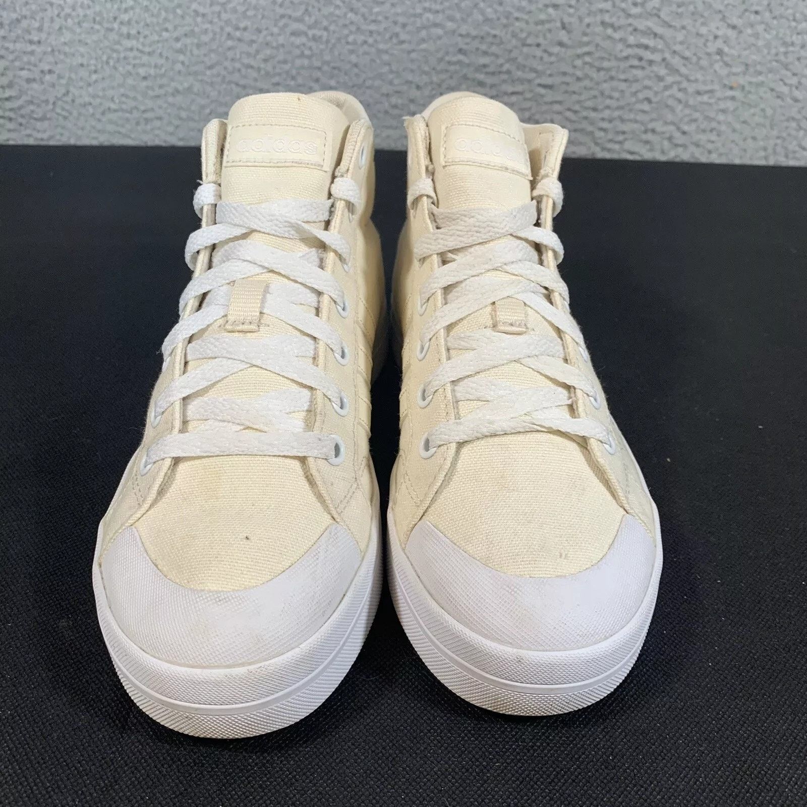 Adidas Adidas Womens Bravada GY5042 Womens Size 6 Size US 11 / IT 41 - 3 Thumbnail