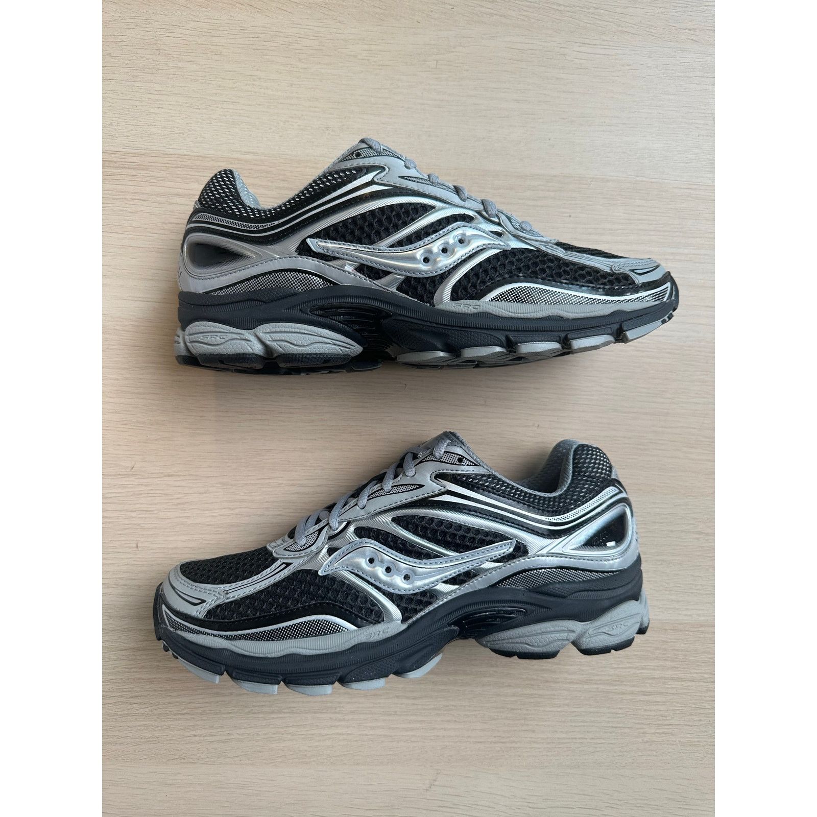 Saucony Saucony Progrid Omni 9 Black/Silver Sneaker - Size 9M - New Size US 9 / EU 42 - 2 Thumbnail