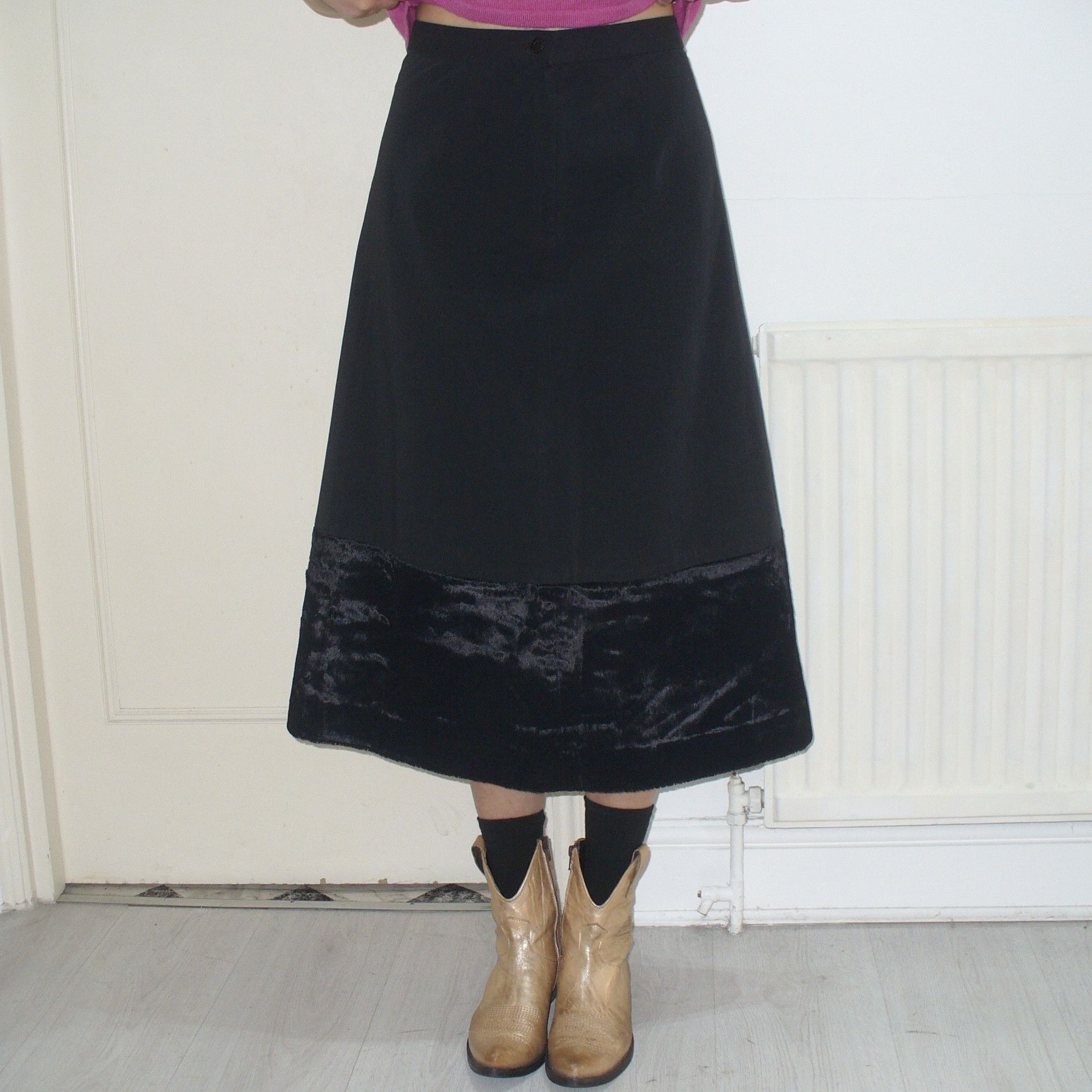 Issey Miyake HaaT by Issey Miyake black skirt Size 26" / US 2 / IT 38 - 1 Thumbnail