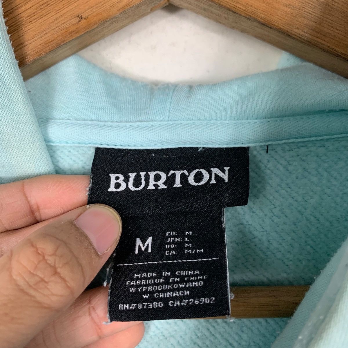 Burton BURTON Big Logo Pullover Hoodies Sweatshirt #2053-C89 Size US M / EU 48-50 / 2 - 14 Thumbnail