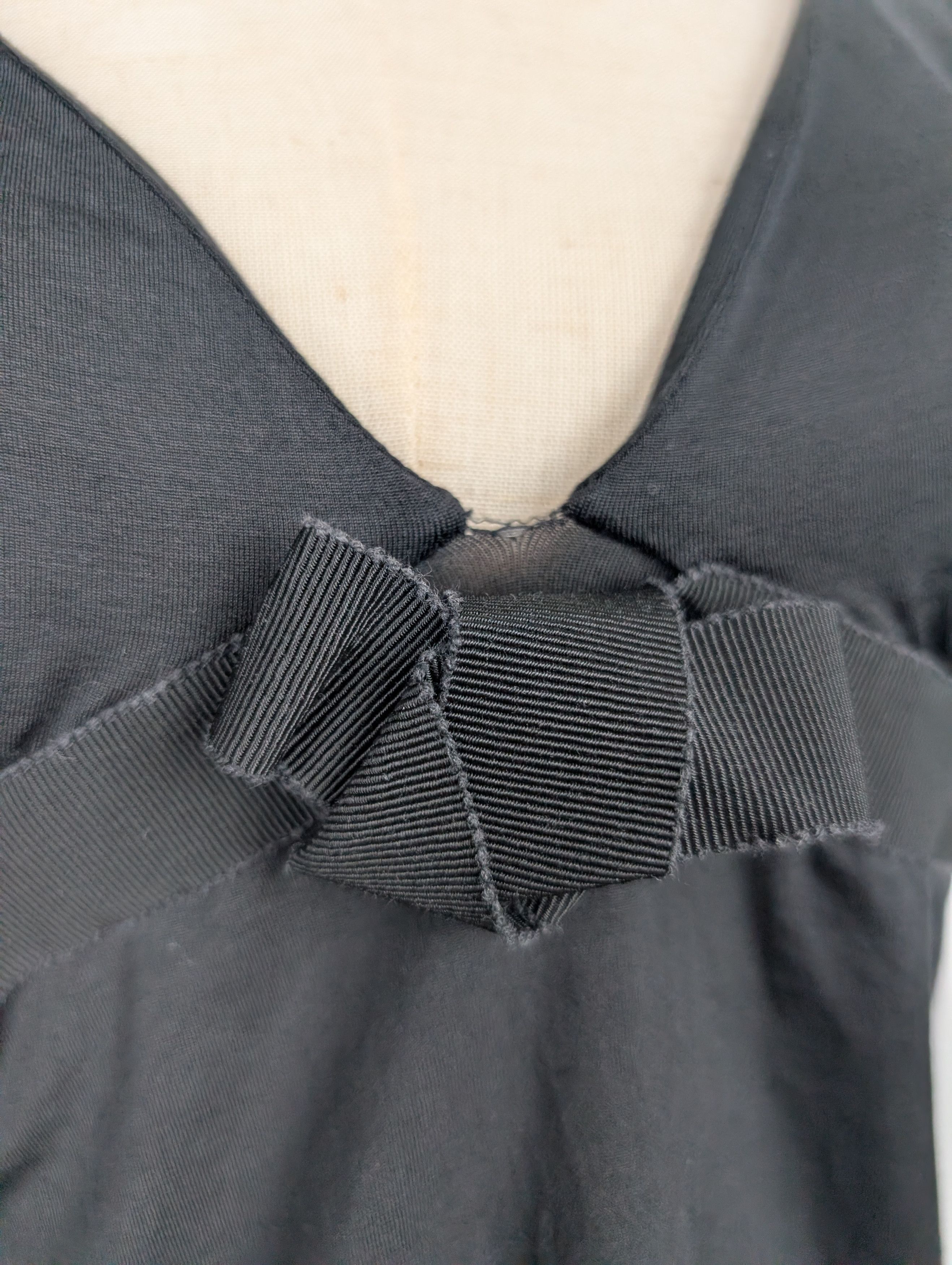 Prada Prada Black Sleeveless Low-V Top With V Back Size S / US 4 / IT 40 - 5 Thumbnail