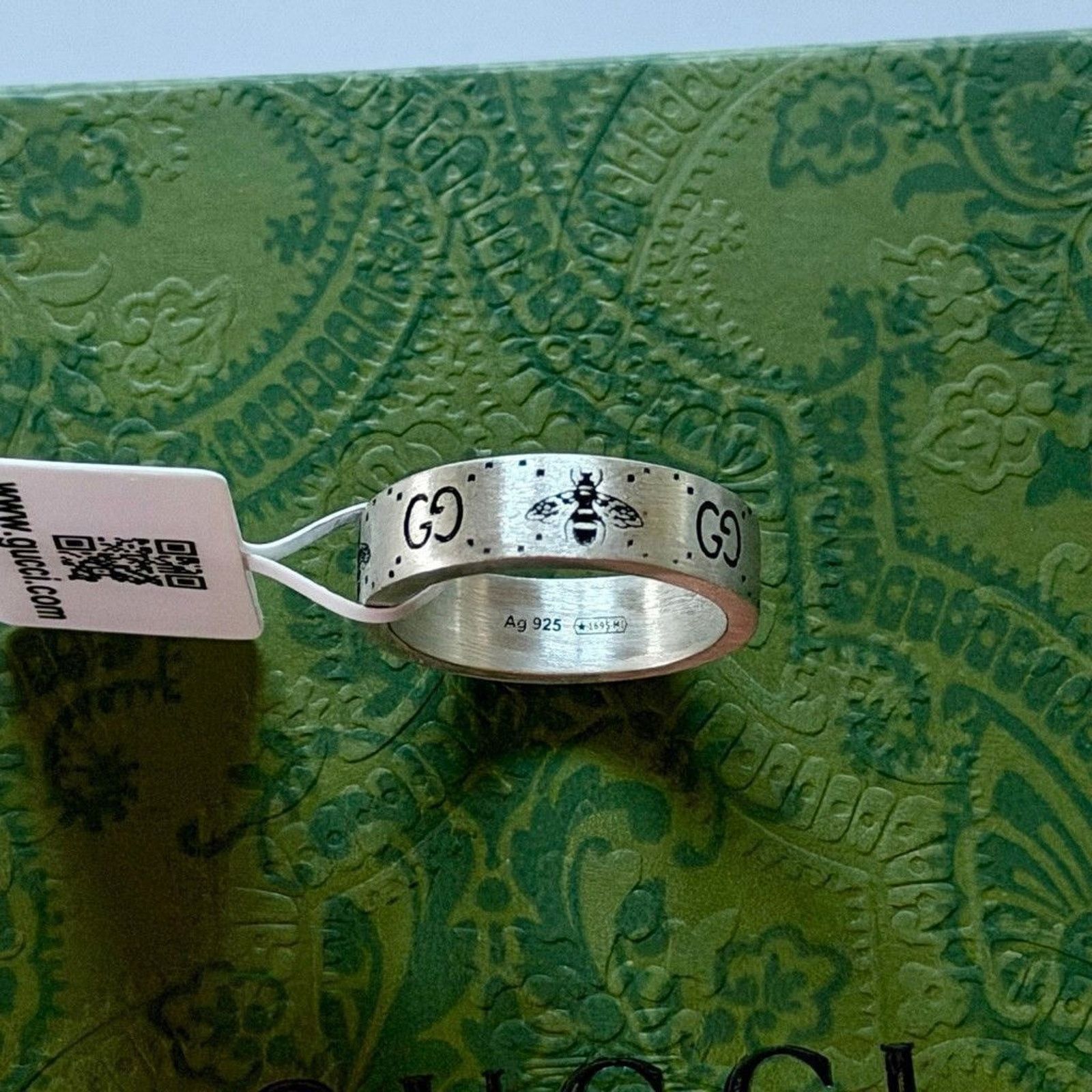 Gucci Women's Gucci Silver and Black Bee Ring Size ONE SIZE - 2 Thumbnail