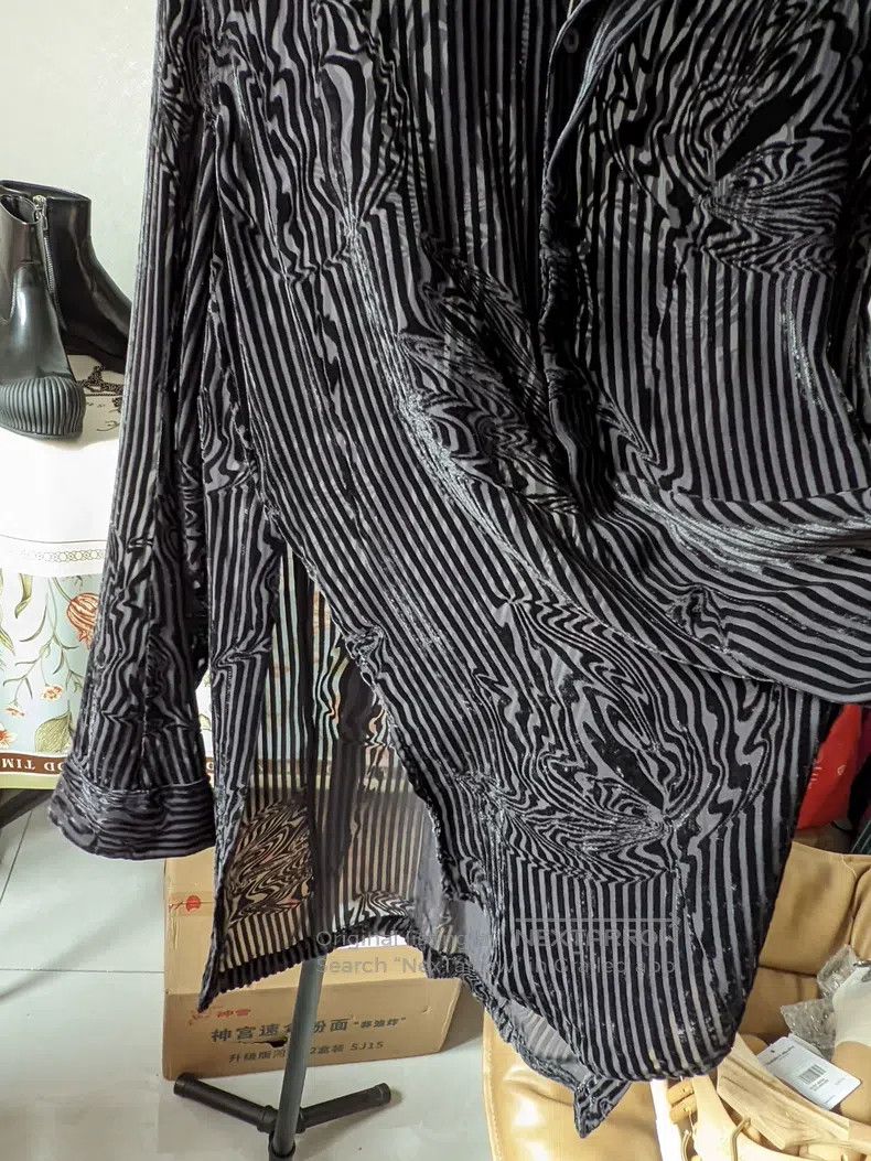 Ann Demeulemeester Ann Demeulemeester Size S velvet shirt Size S / US 4 / IT 40 - 6 Thumbnail