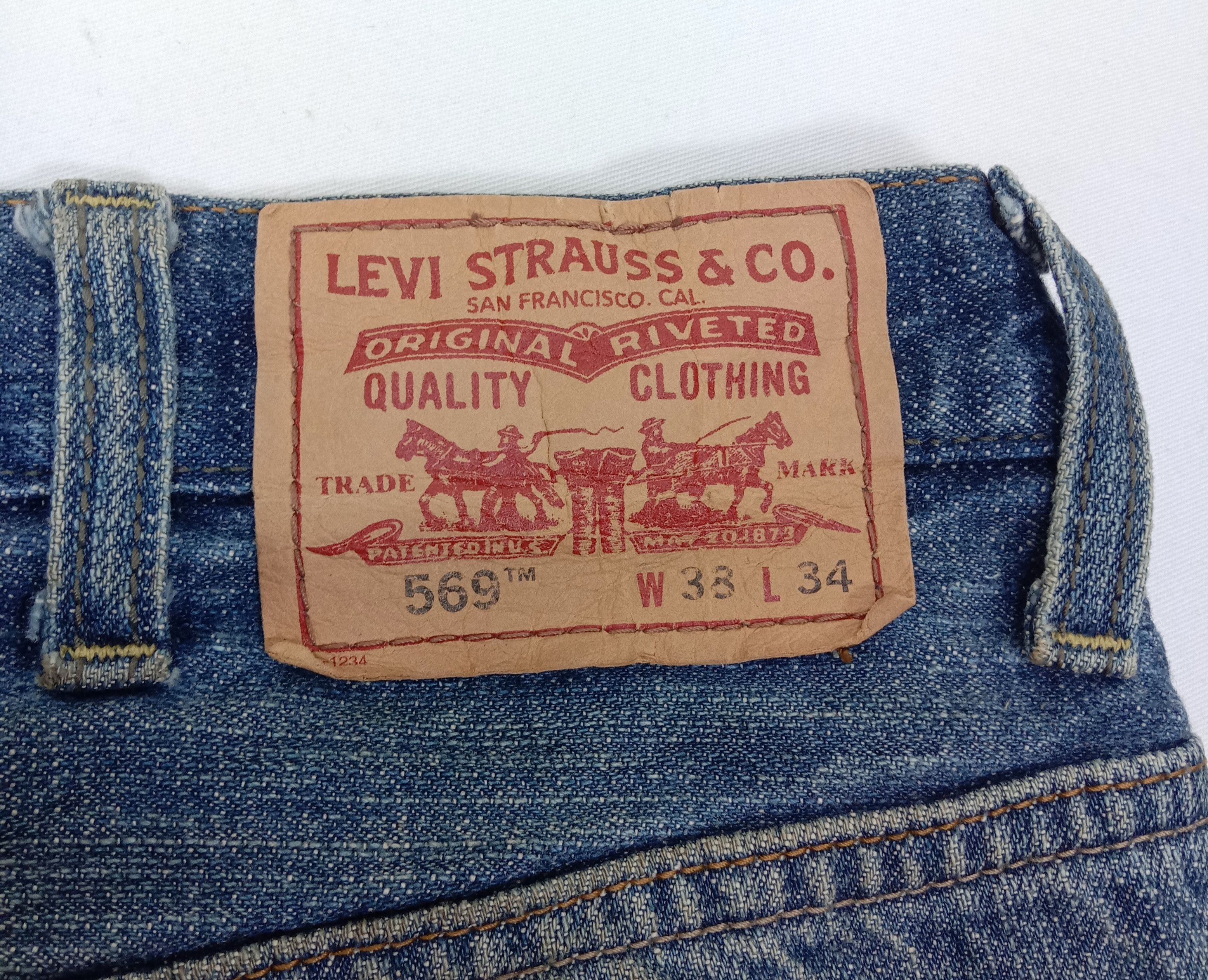 Levi's Vintage Levi's 569 Jeans Dirty Wash Loose Straight Denim Size US 38 / EU 54 - 14 Thumbnail