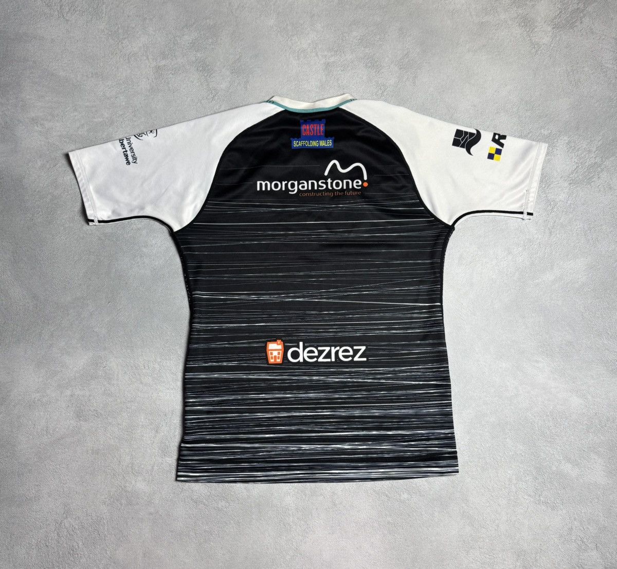 Canterbury of New Zealand Osprey Rugby Union 2009 2010 Home Shirt Rugby Canterbury Size US L / EU 52-54 / 3 - 2 Thumbnail