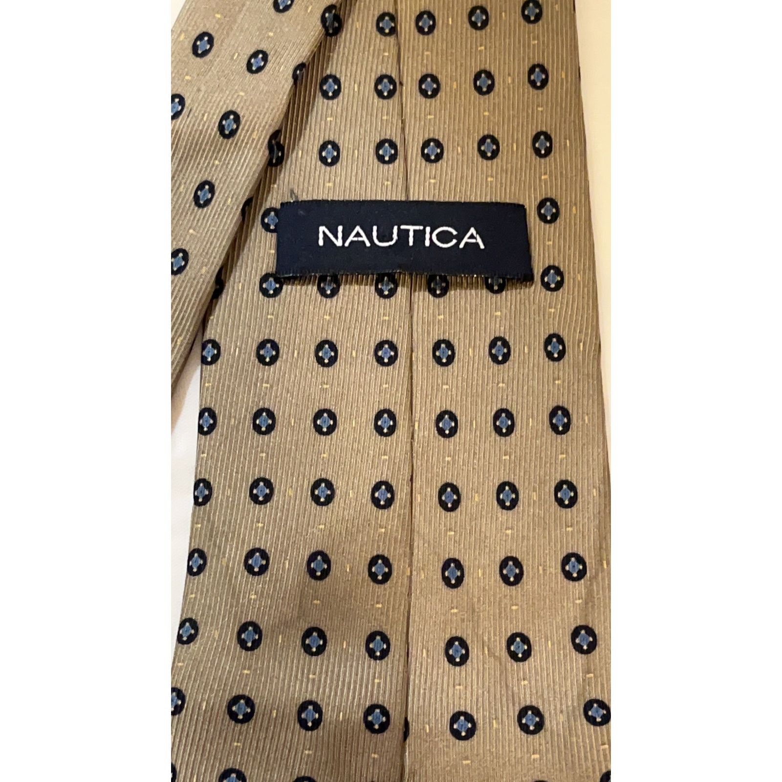 Nautica Nautica Silk Neck Tie ~ Gray ~ 3.75" x 61" Size ONE SIZE - 5 Thumbnail