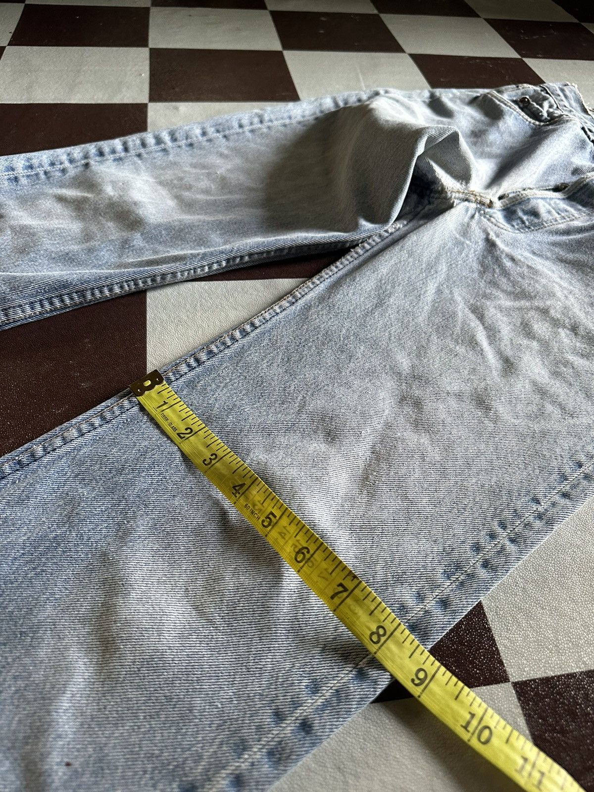 Levi's Vintage Levi’s 501 top button 552 distressed jeans Size US 28 / EU 44 - 14 Thumbnail