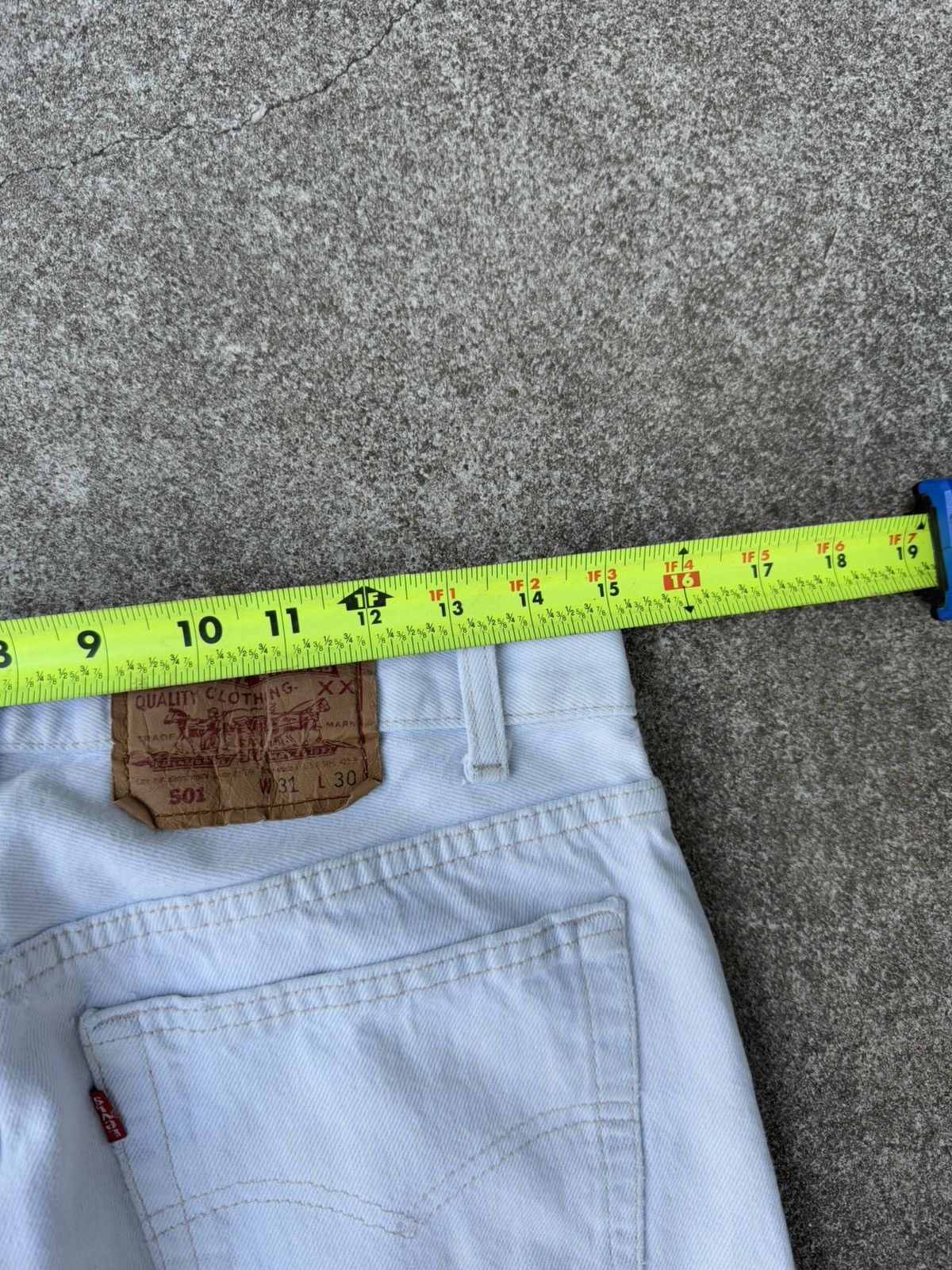 Levi's × Vintage Vtg 90’s Levi’s 501xx Buttonfly Straight White Jeans 30x30 Size US 30 / EU 46 - 11 Thumbnail