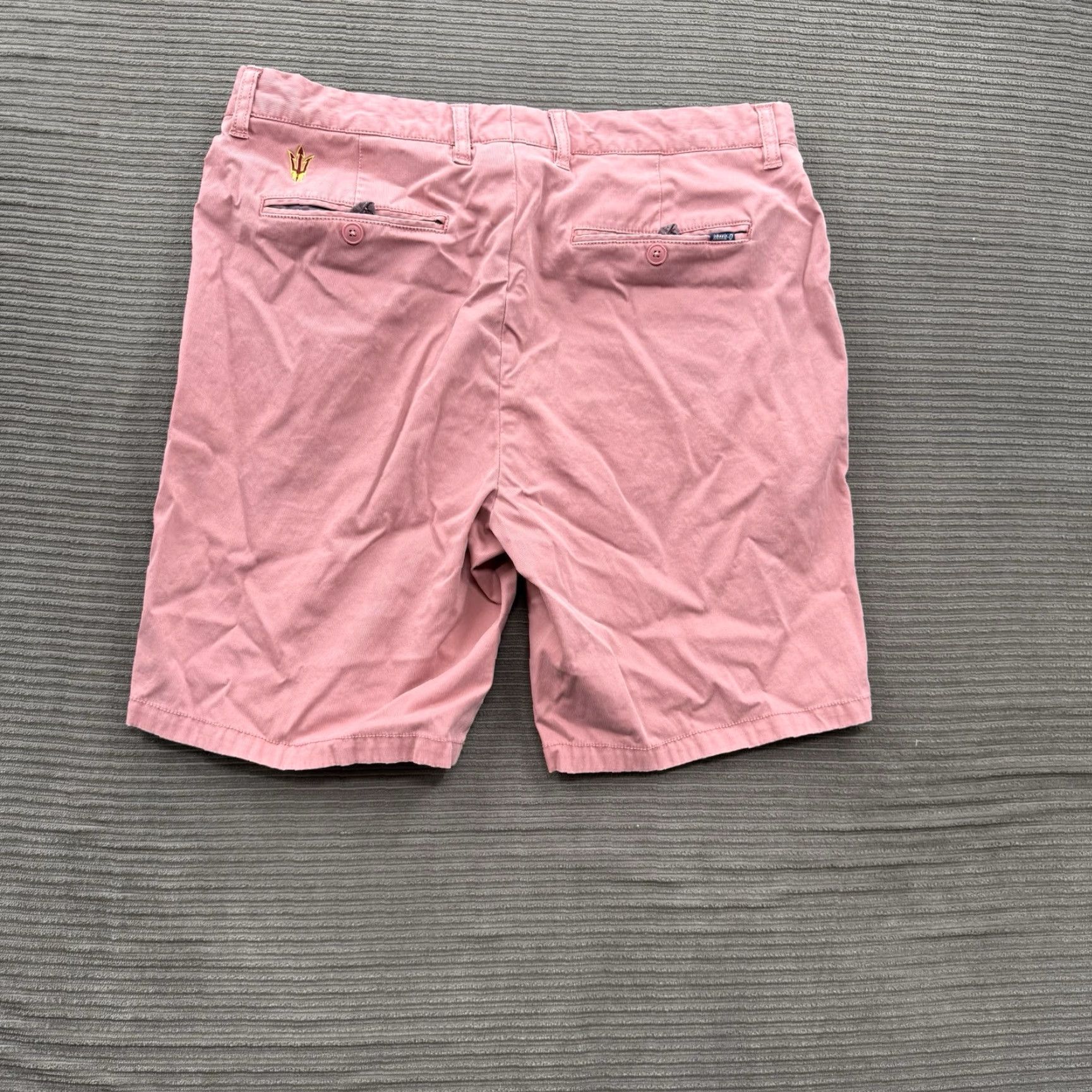 johnnie-O johnnie-O Short Mens 35 Salmon Cotton Chino Golf Preppy 9' Inseam Size US 35 - 2 Thumbnail