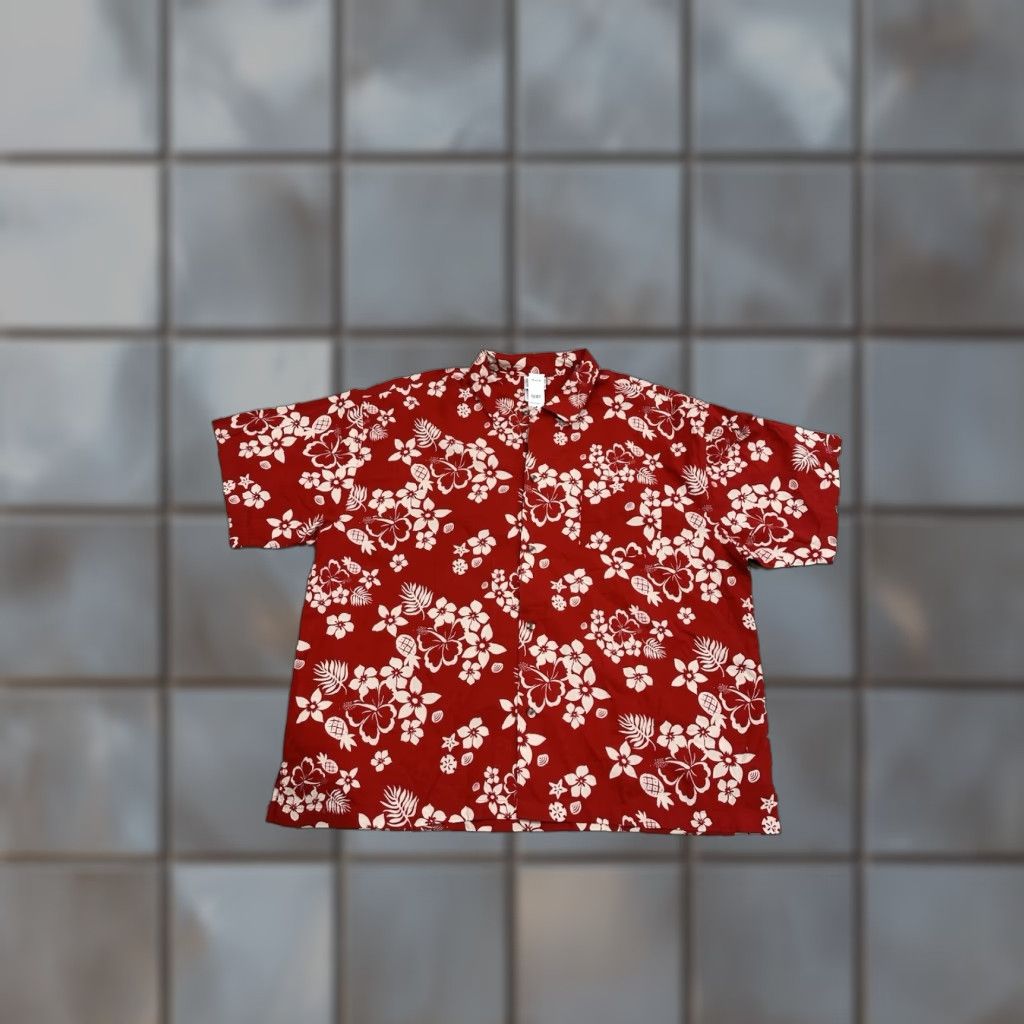 Disney NWT Disney Hawaiian Button Shirt Red Floral Adult Size 2XL Mickey Minnie Beach Size US XXL / EU 58 / 5 - 1 Thumbnail