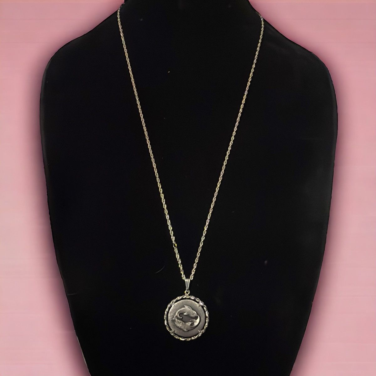 Vintage Vintage pewter Pisces pendant necklace Size ONE SIZE - 1 Thumbnail
