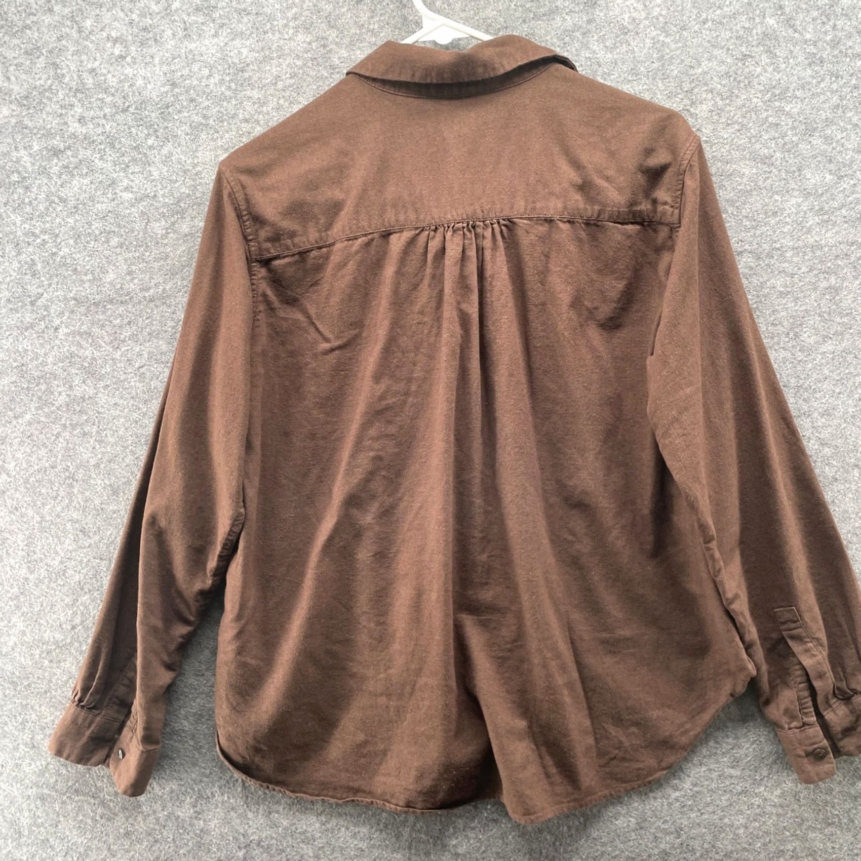 Uniqlo VINTAGE Uniqlo Shirt Brown Long Sleeve Flannel Cotton Blend Button-Up Womens S Size S / US 4 / IT 40 - 2 Thumbnail