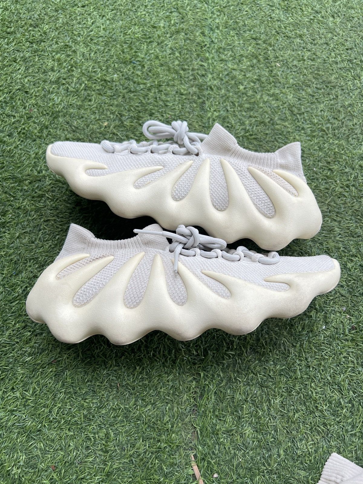 Yeezy 🇩🇪Adidas Yeezy 450 Cloud White H68038 Made in Germany Size US 10.5 / EU 43-44 - 2 Thumbnail